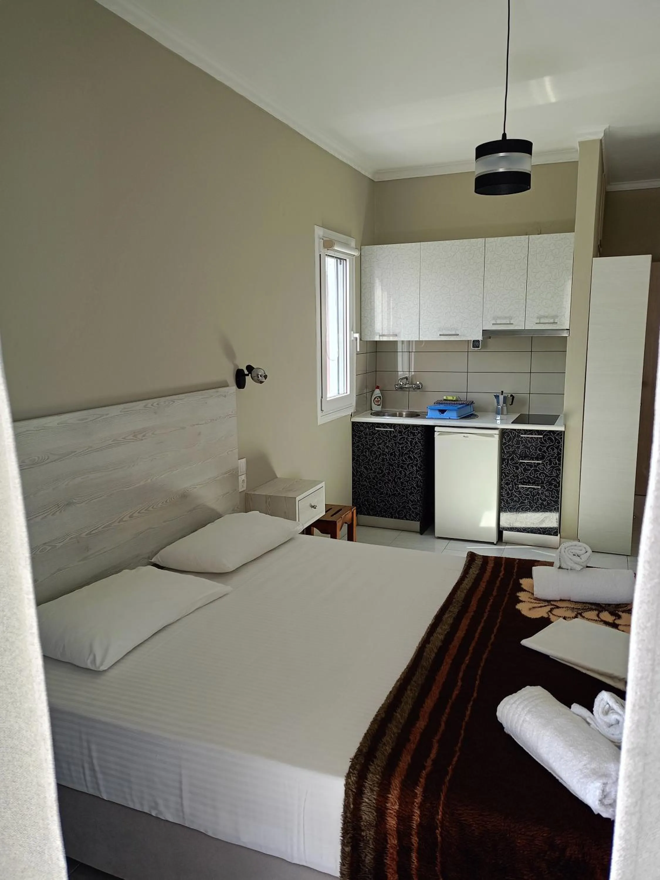 Bedroom, Bed in Apartments Filoxenia Zois