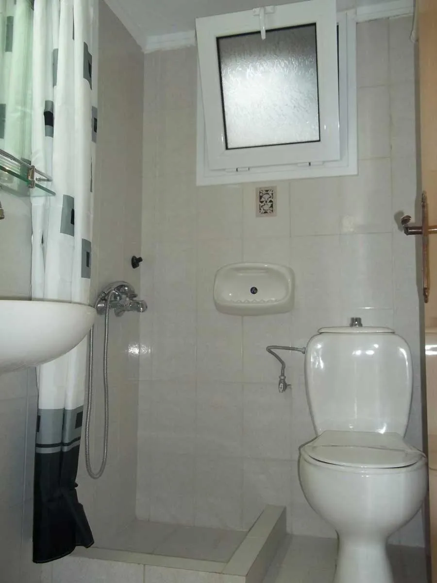 Bathroom in Apartments Filoxenia Zois