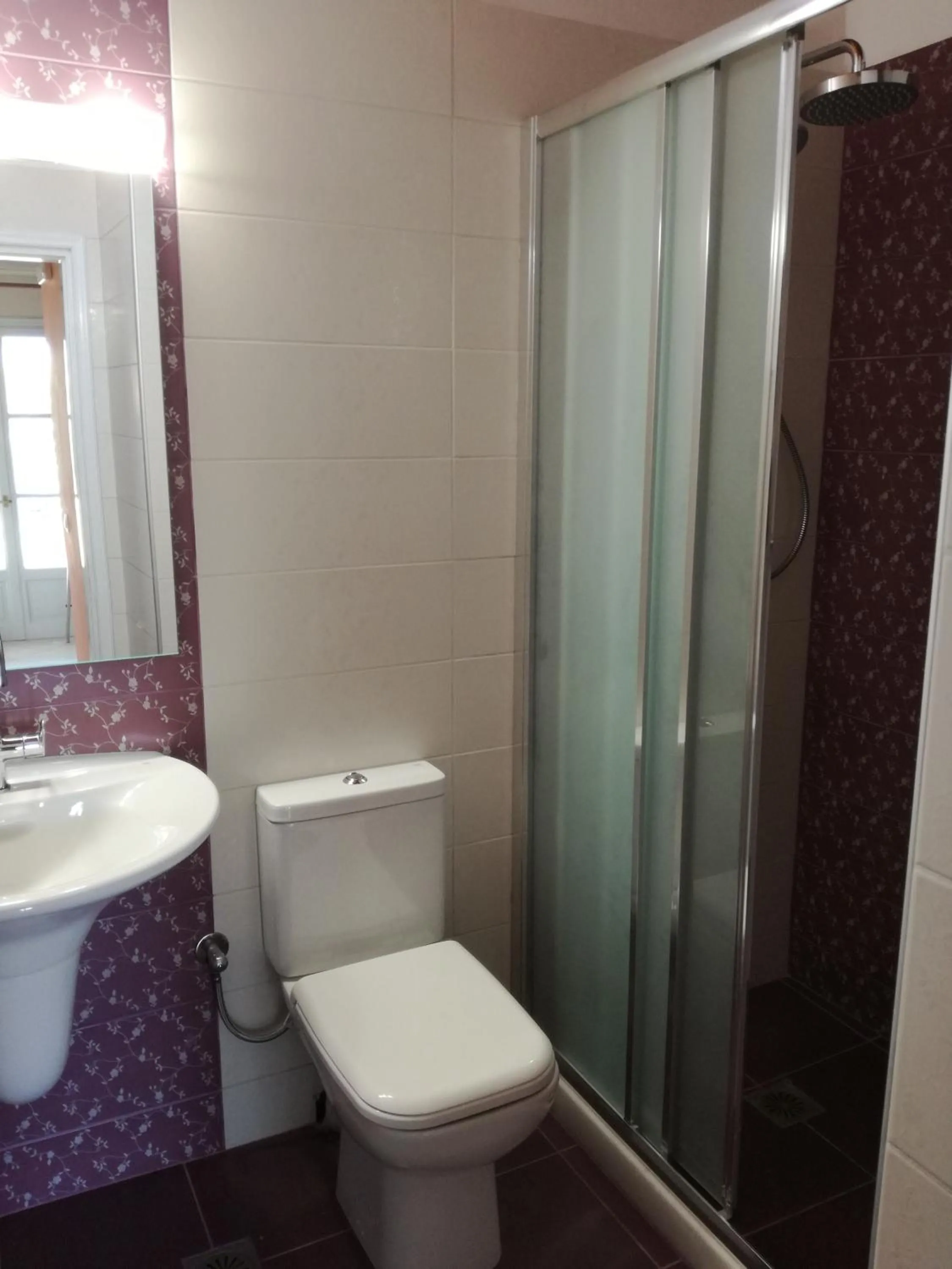Shower in Apartments Filoxenia Zois