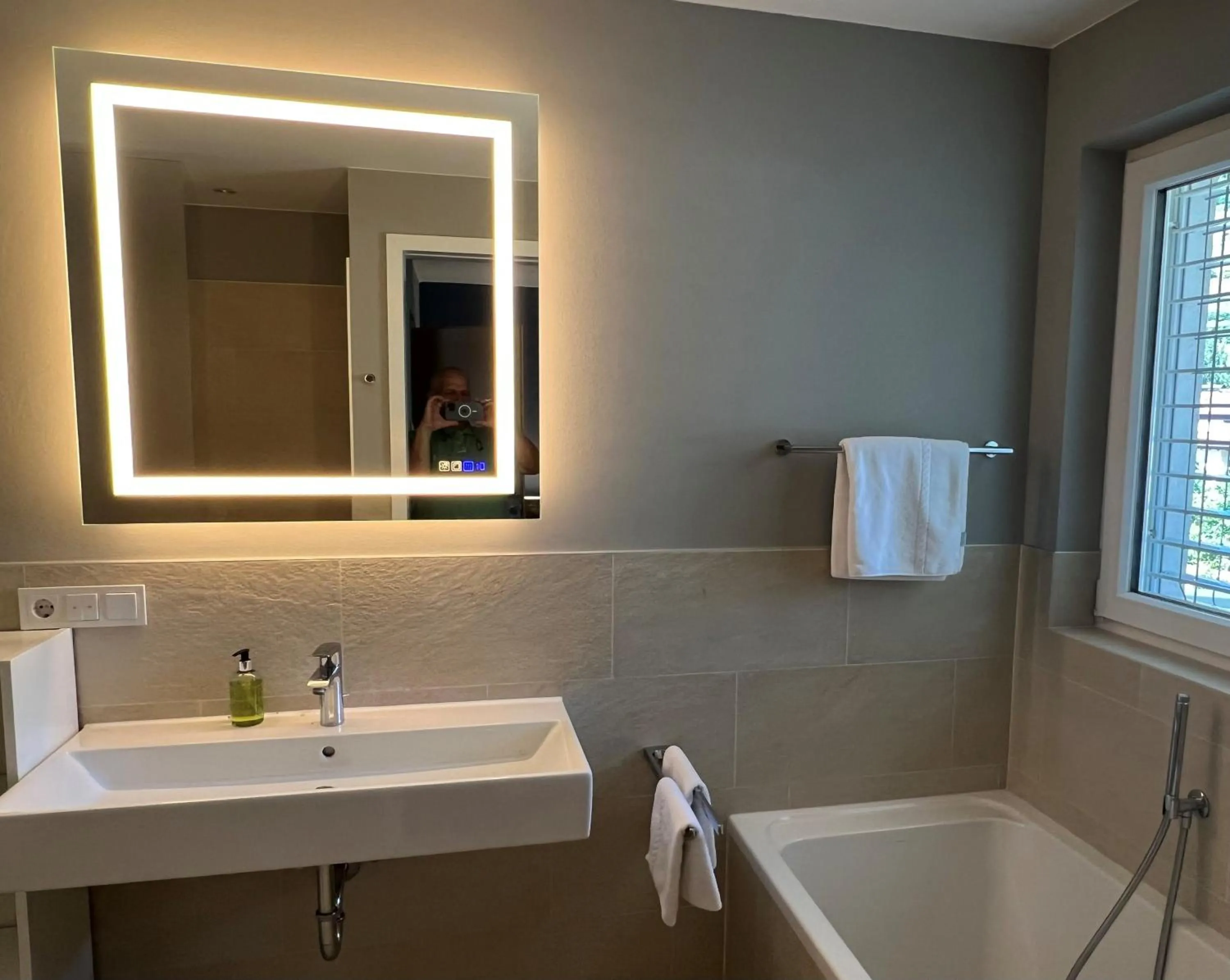 Bathroom in Hotel Jardis