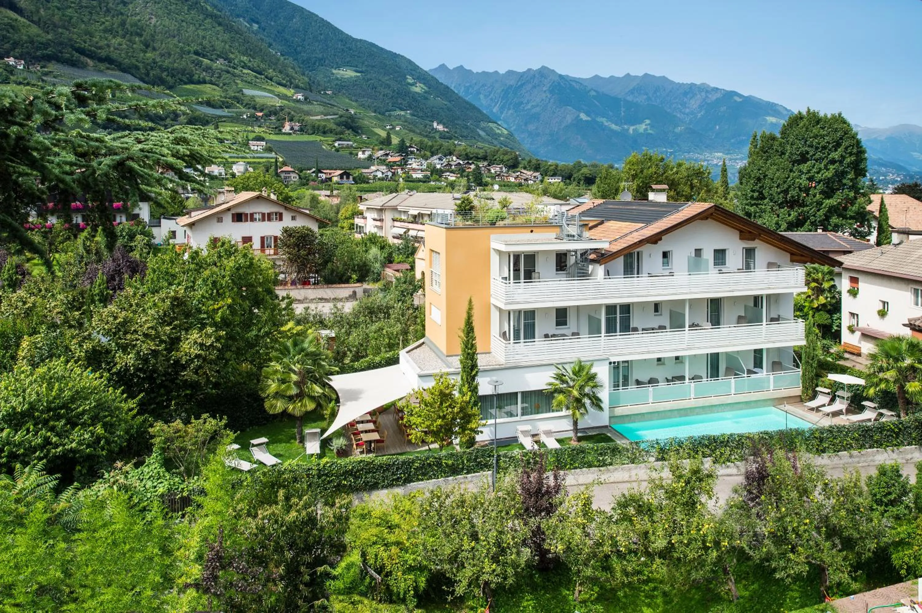 Bird's eye view in Hotel Jardis