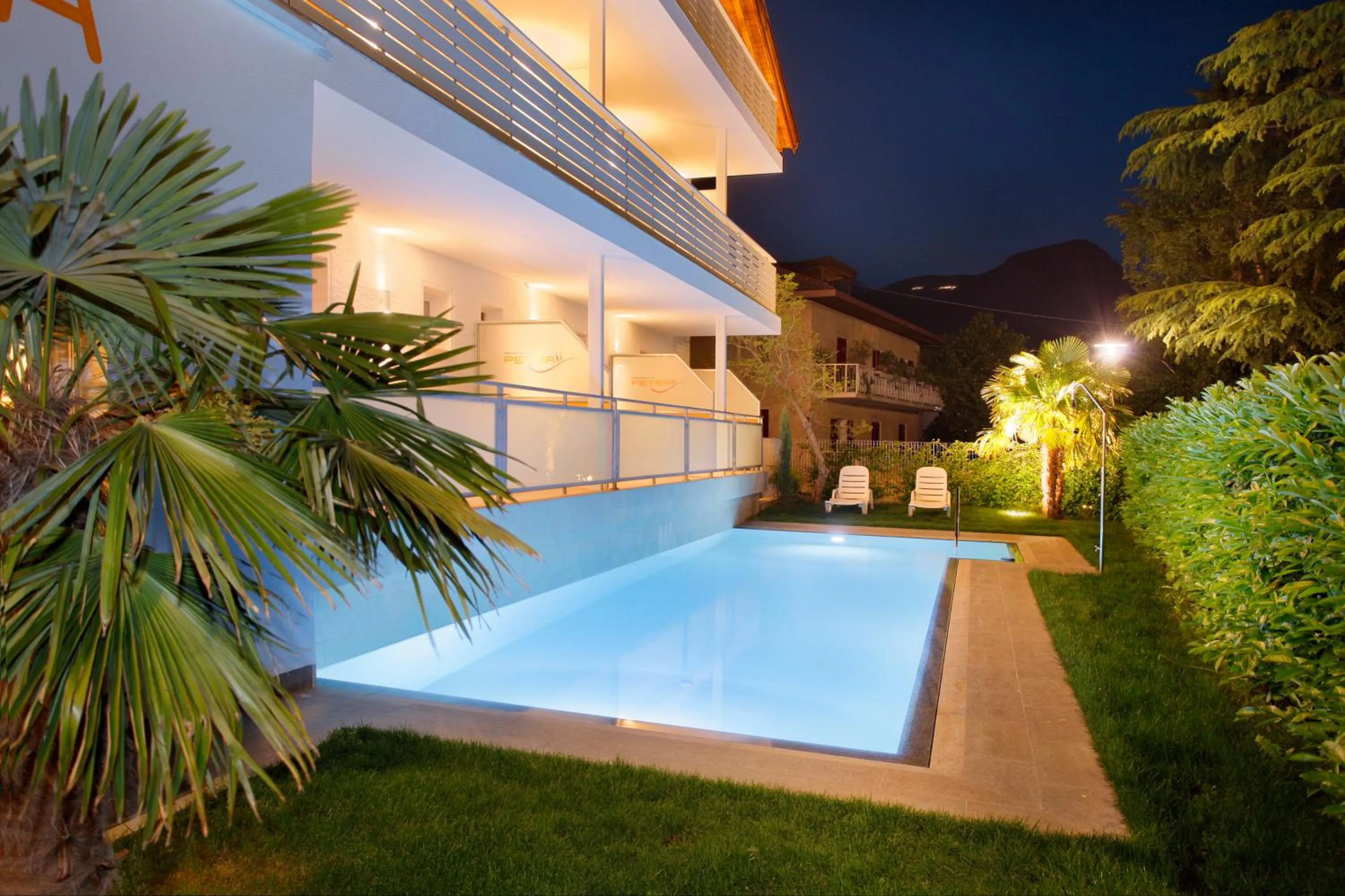Swimming pool in Hotel Jardis