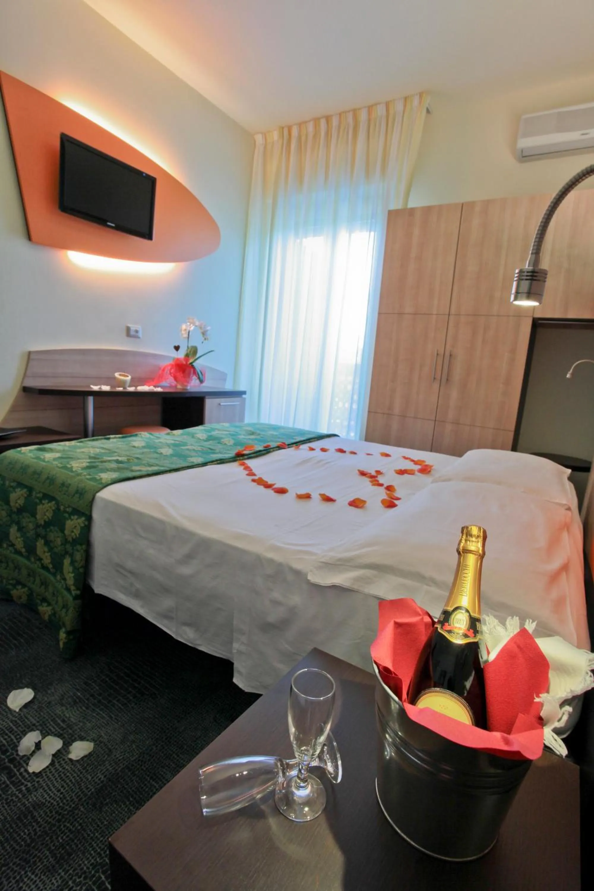 Bed in Hotel Sorriso