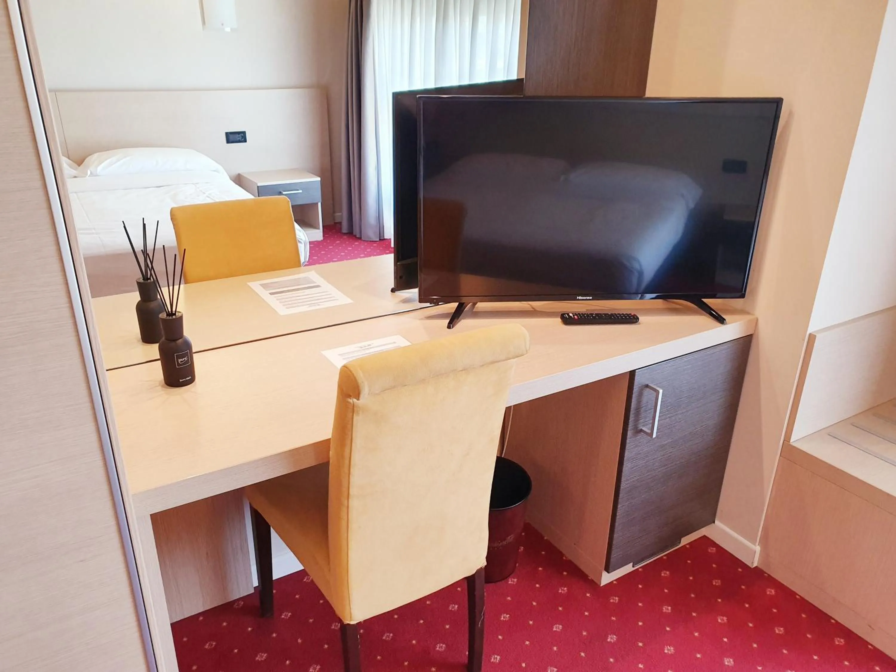 TV and multimedia in Hotel Ristorante al Giardinetto