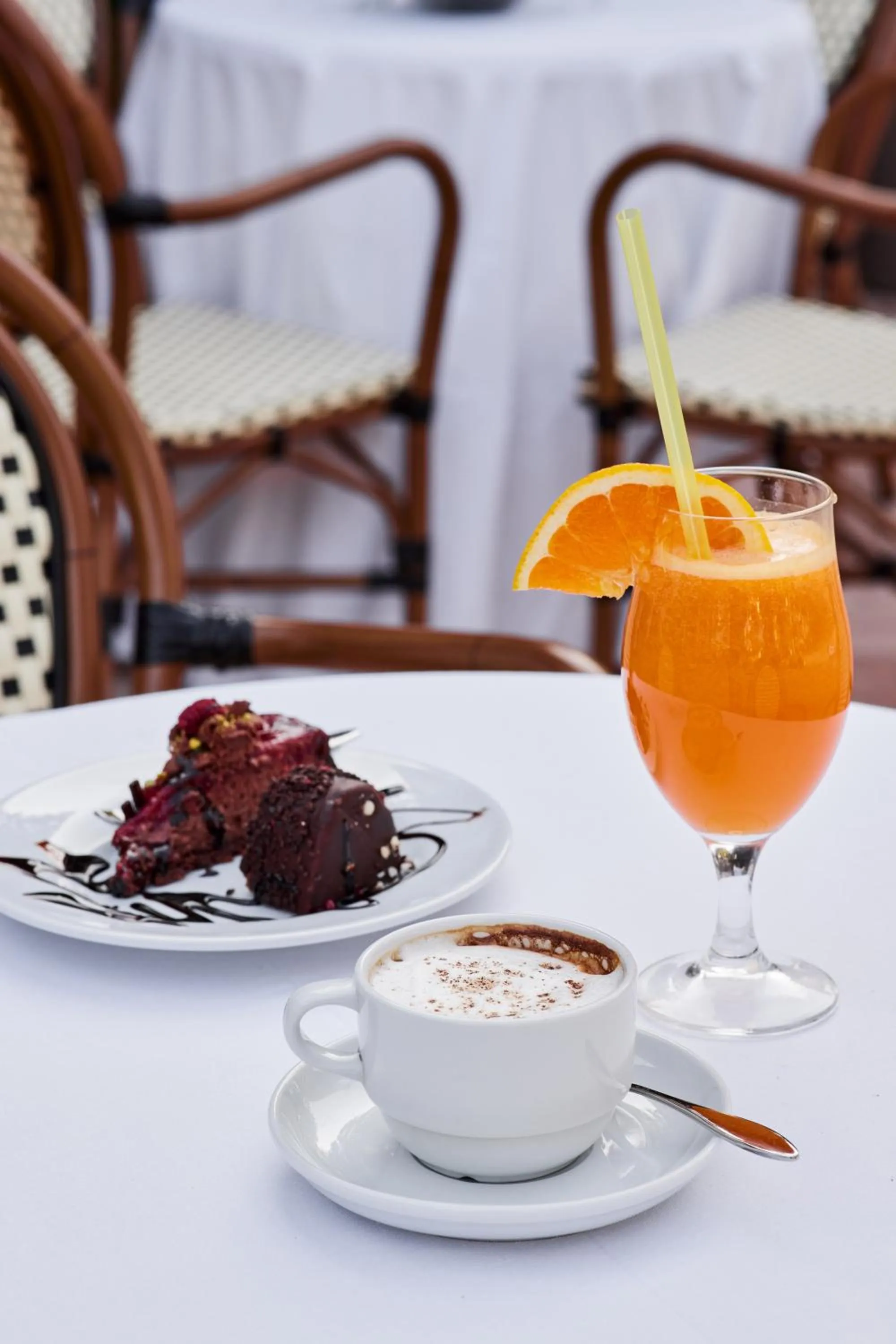 Food and drinks in Azul Beach Resort Montenegro by Karisma - All Inclusive