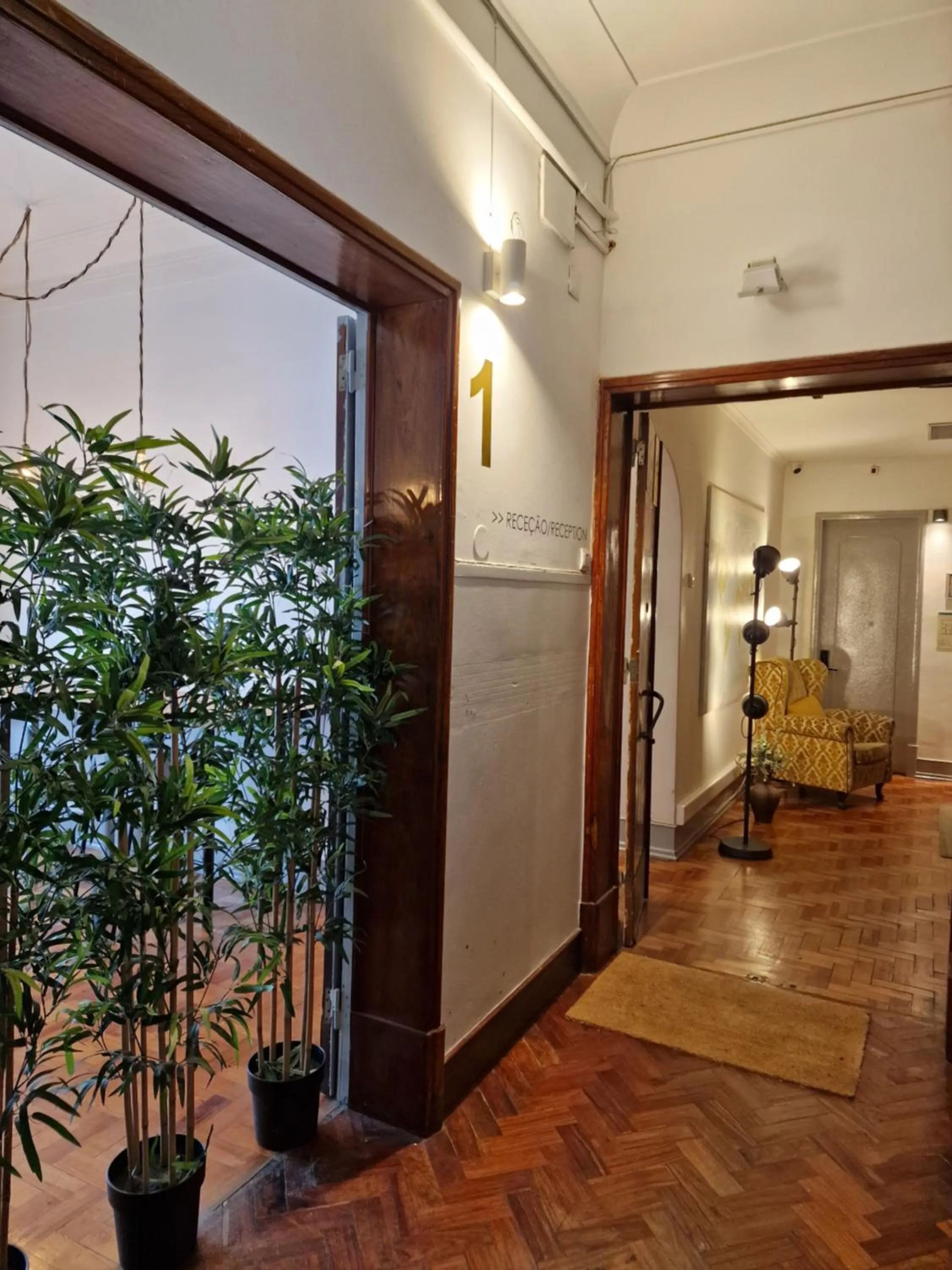 Property building in Castilho 63 Hostel & Suites