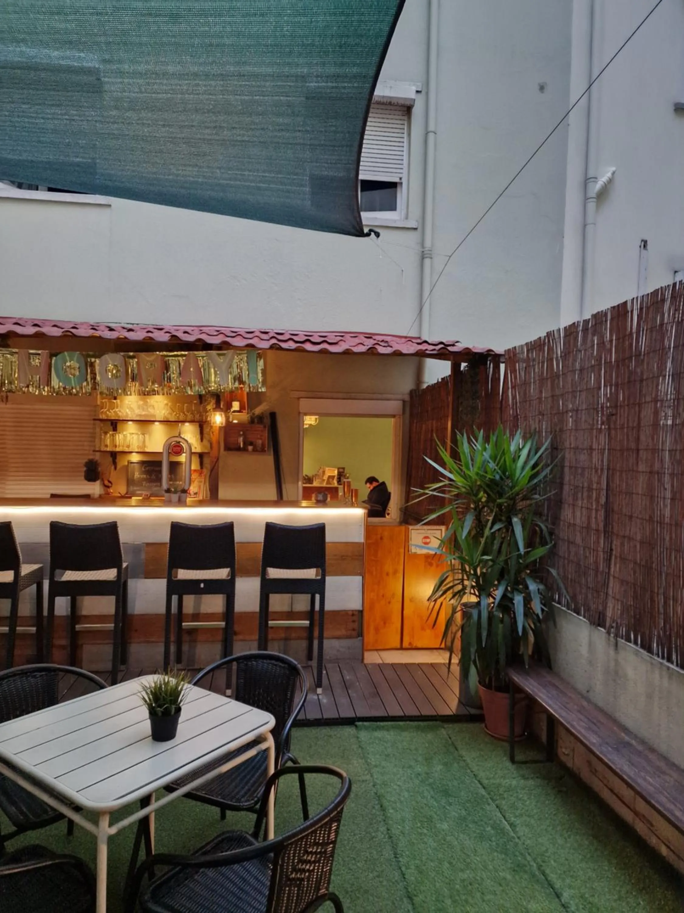 Property building in Castilho 63 Hostel & Suites