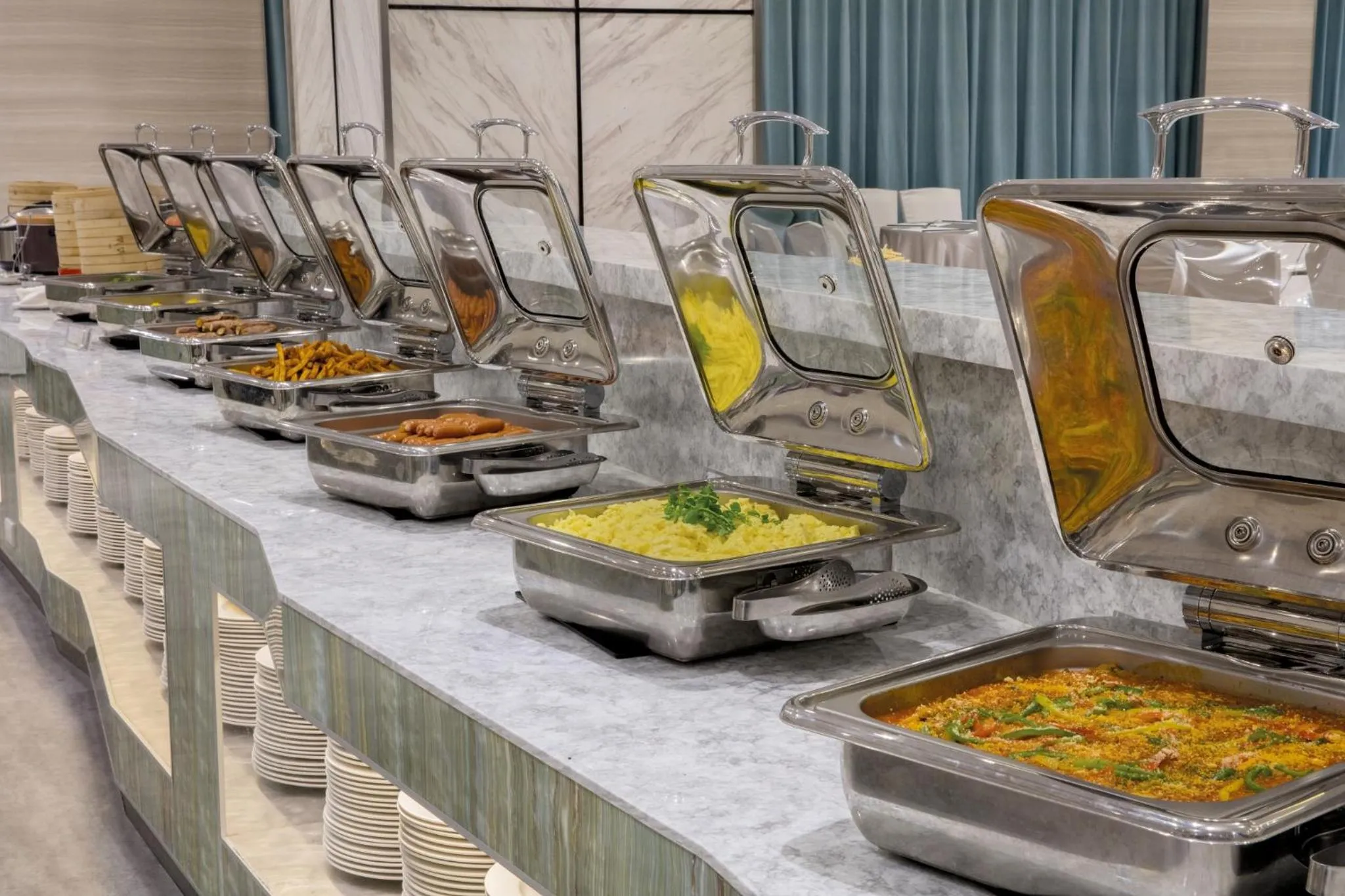 Food in Platinum Hotel