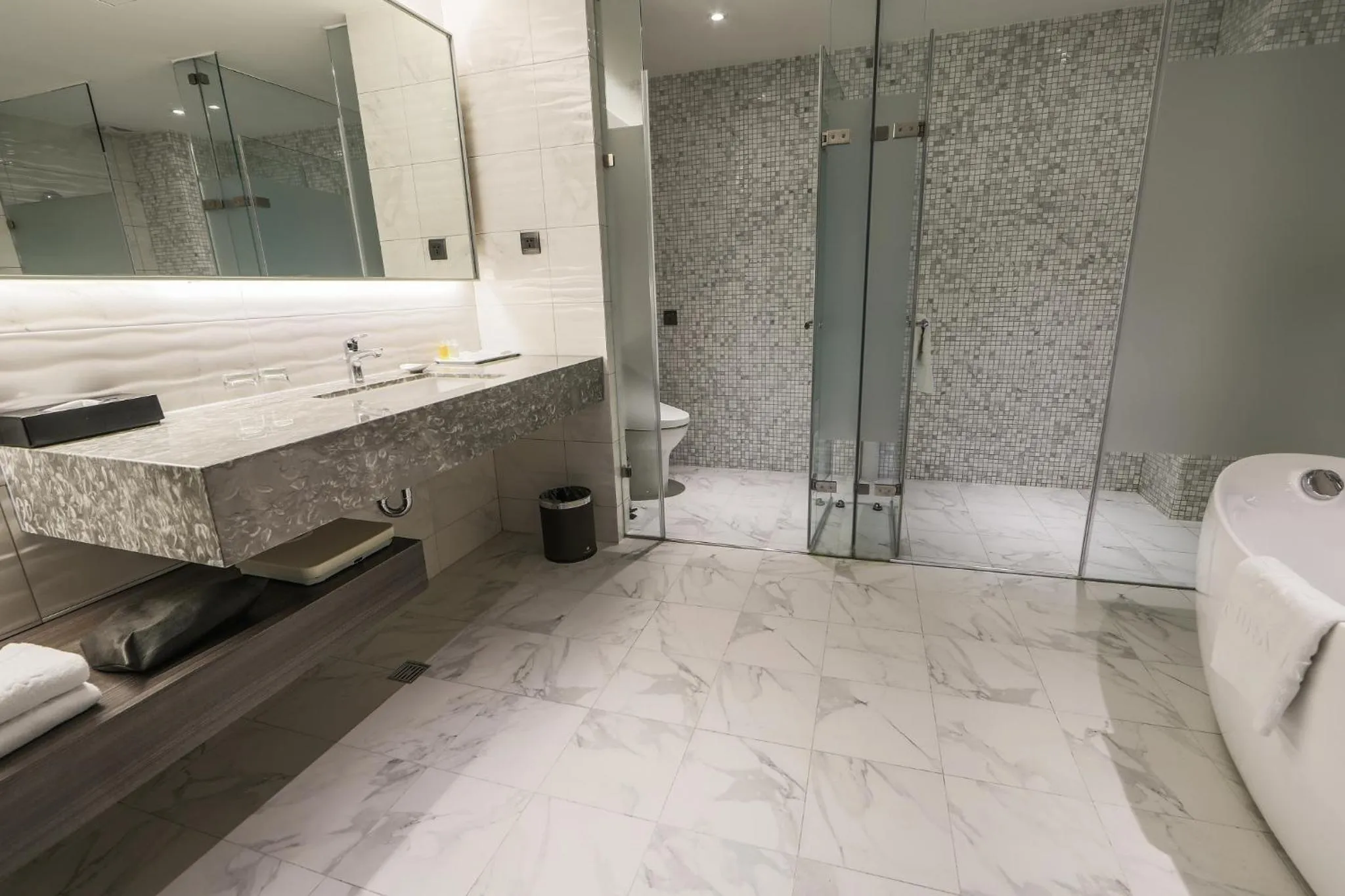 Bathroom in Platinum Hotel