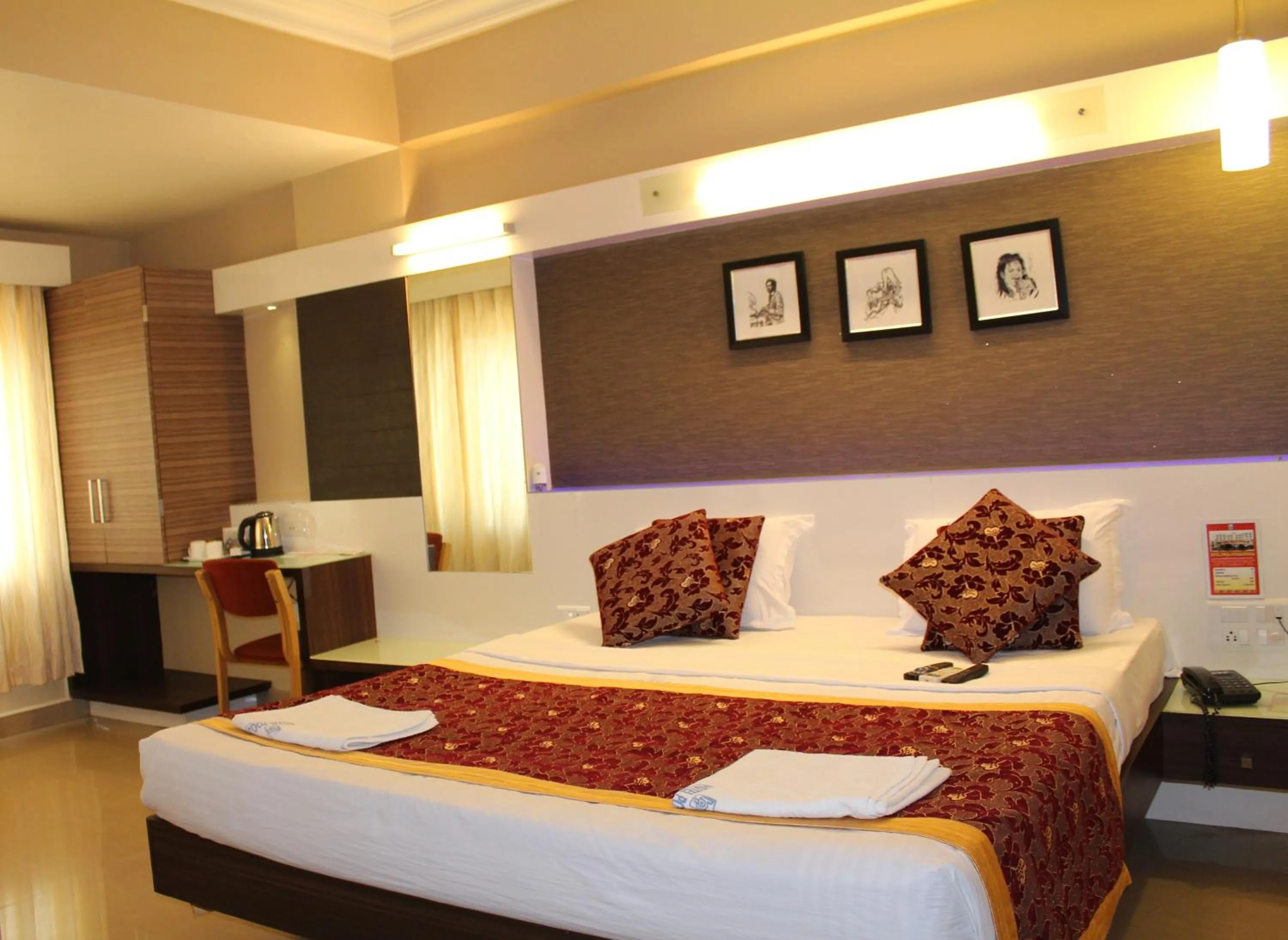 Hotel Pooja International