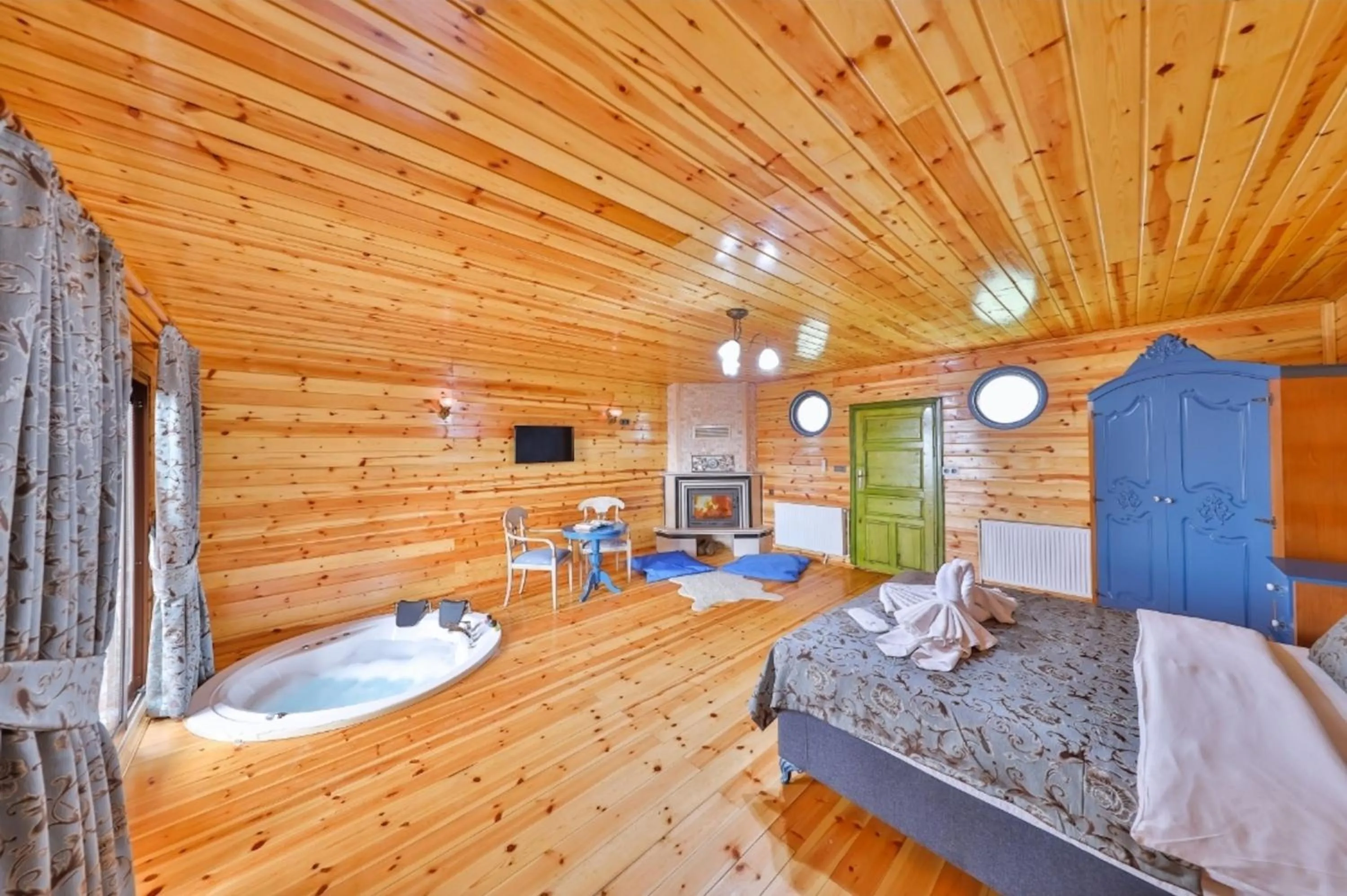 Hot Tub in Agva Teras Garden Hotel & Bungalow