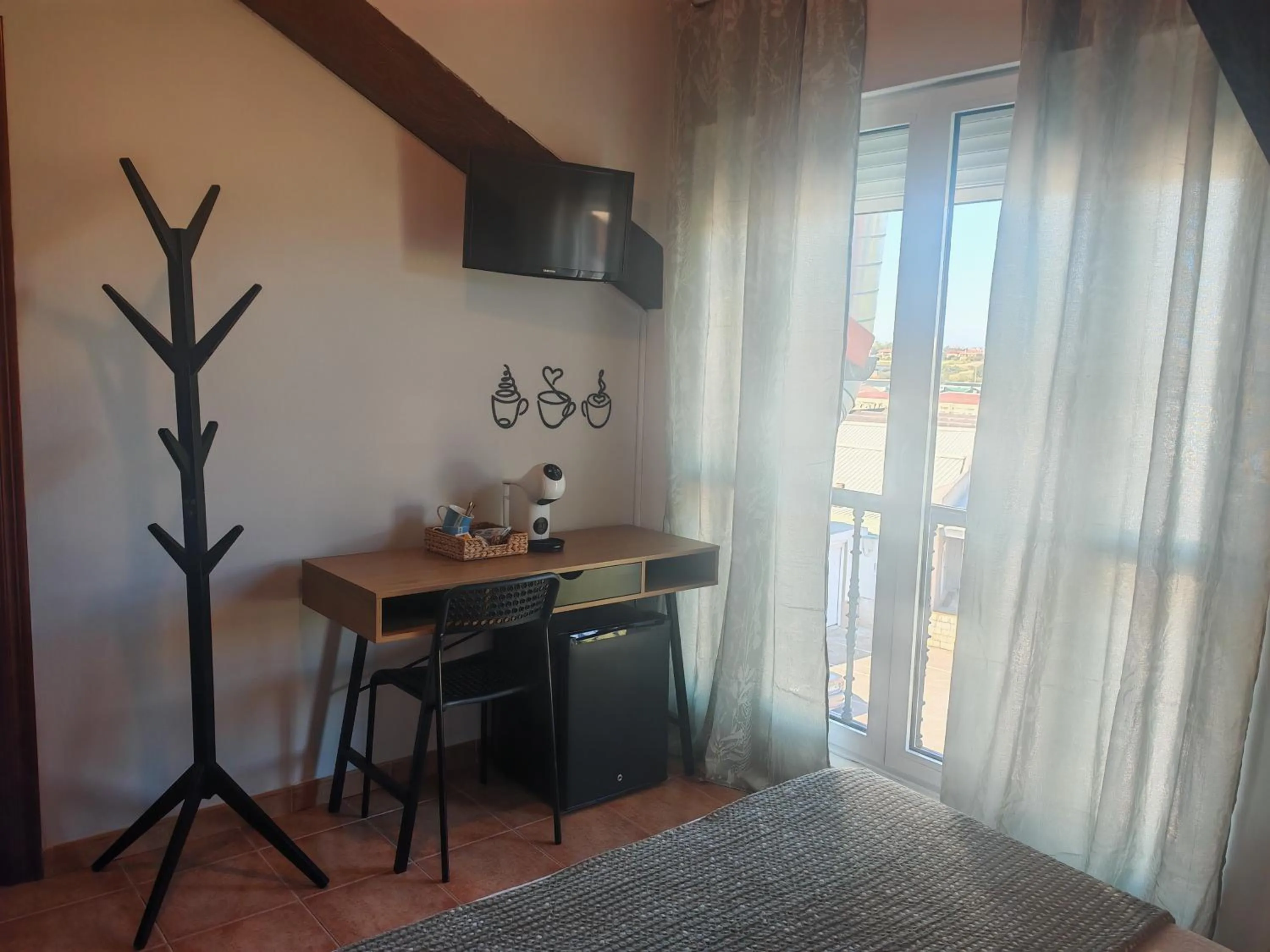 Kitchen or kitchenette in Apartamentos River Santander