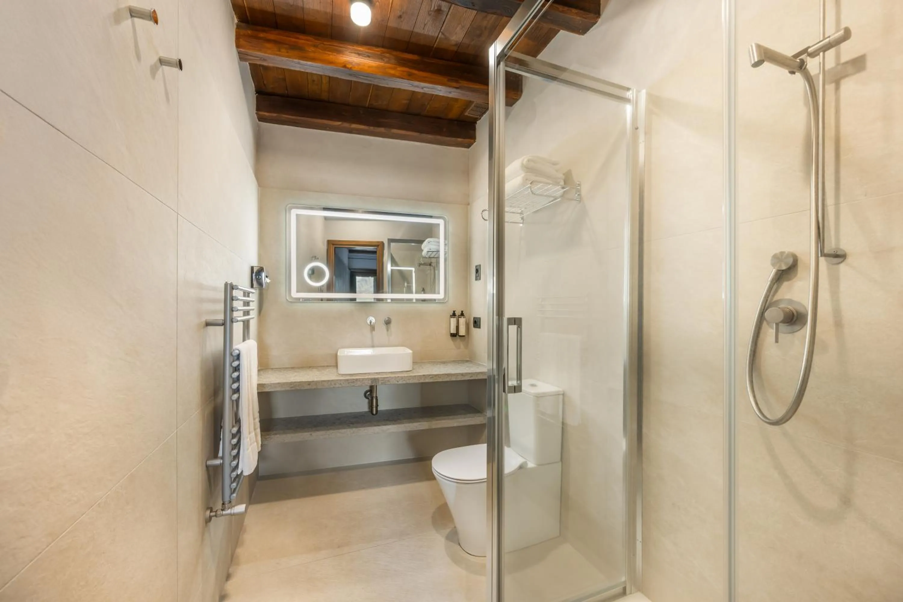 Shower in Palazzo Catalani Resort