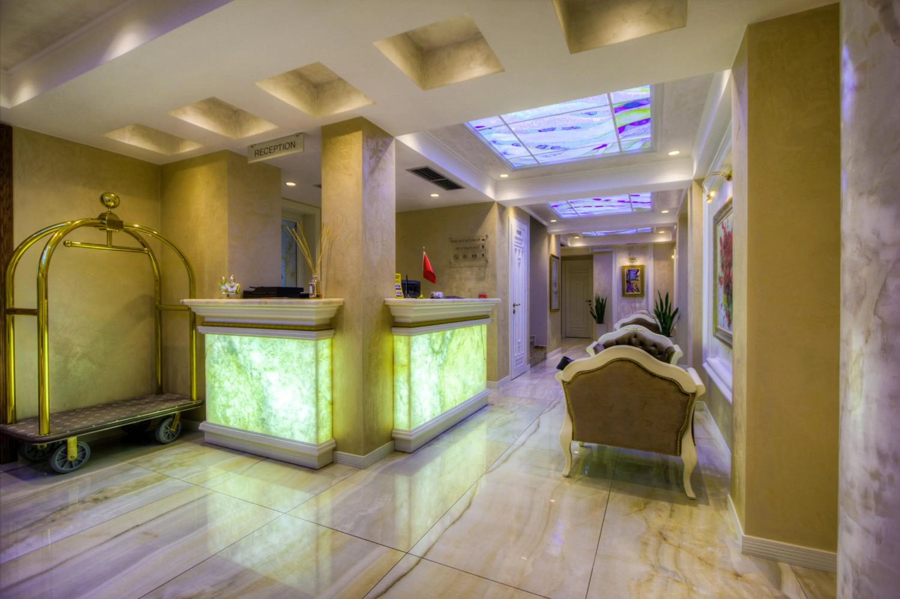 Lobby or reception in Lot Boutique Hotel by Hotels and Preference