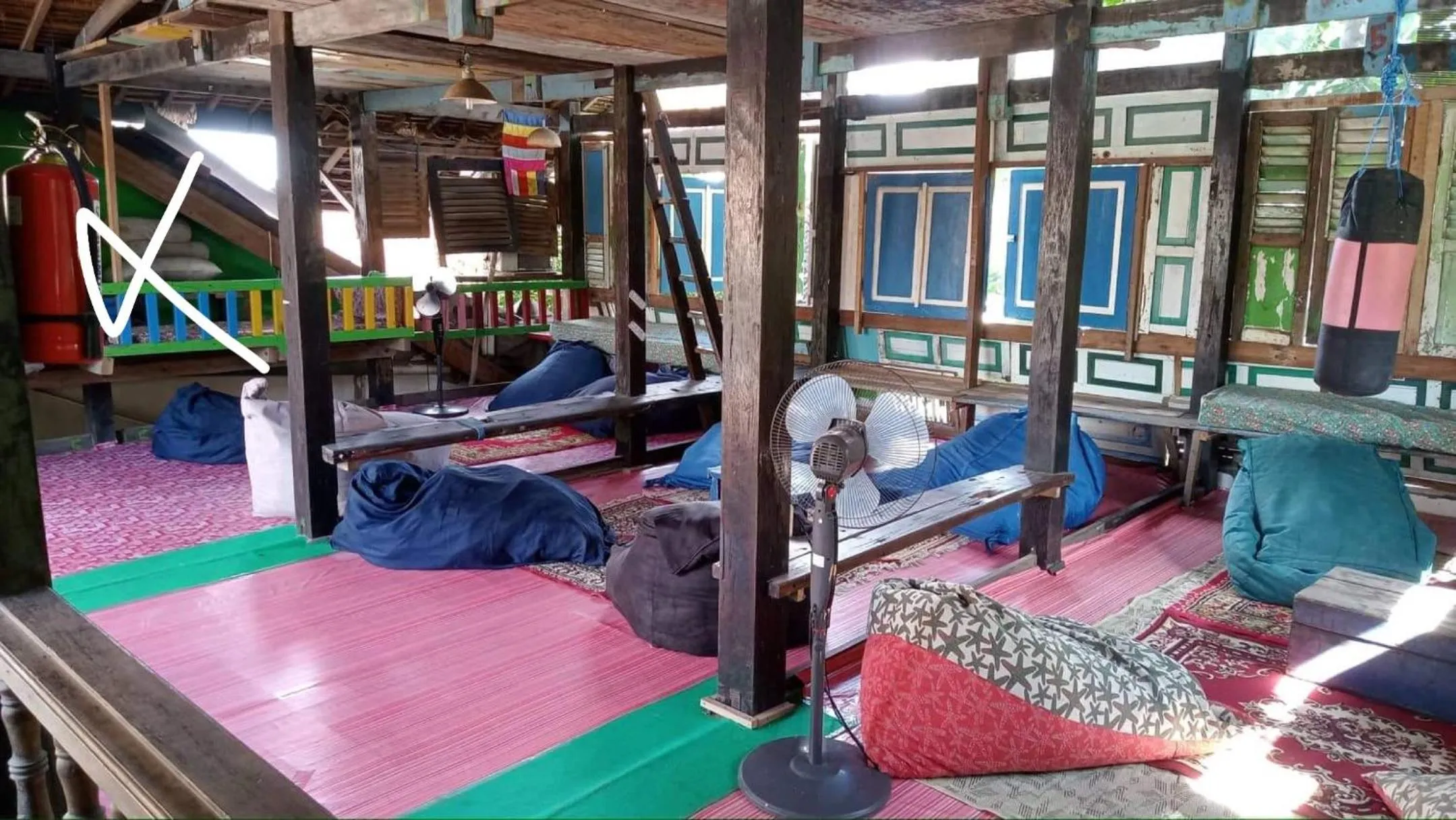 Property building in Gili La Boheme