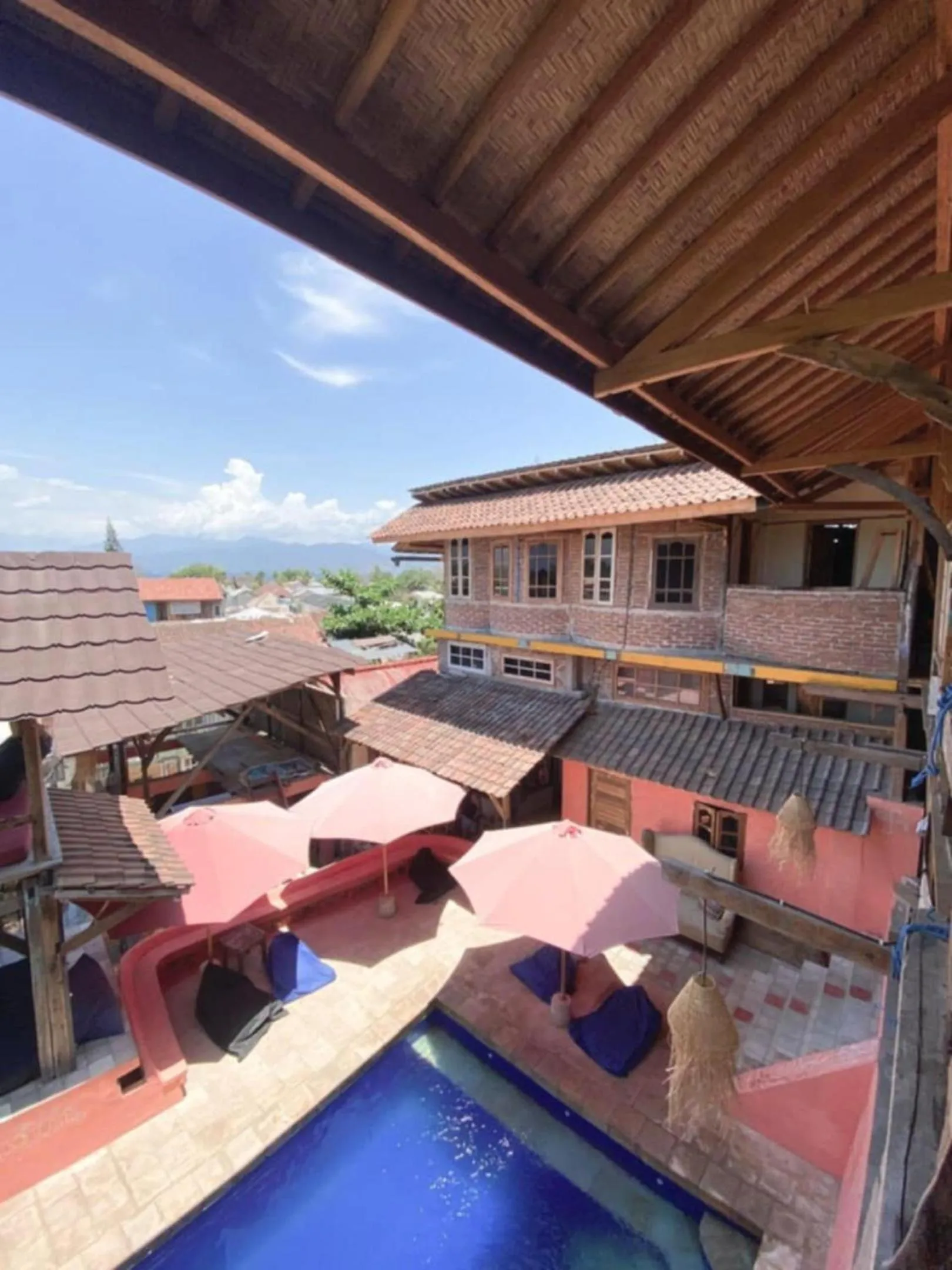 Swimming pool in Gili La Boheme