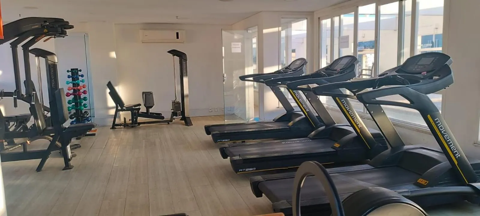 Restaurant/places to eat in Hotel Atlântico Tower