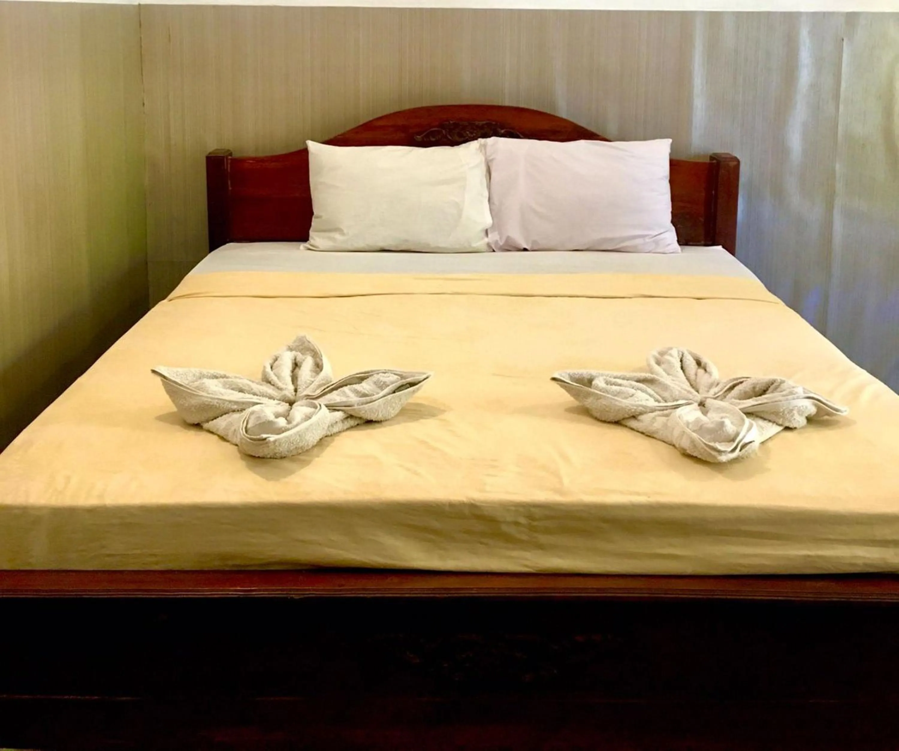 Bed in Gusung Indah Bungalow Gili Air