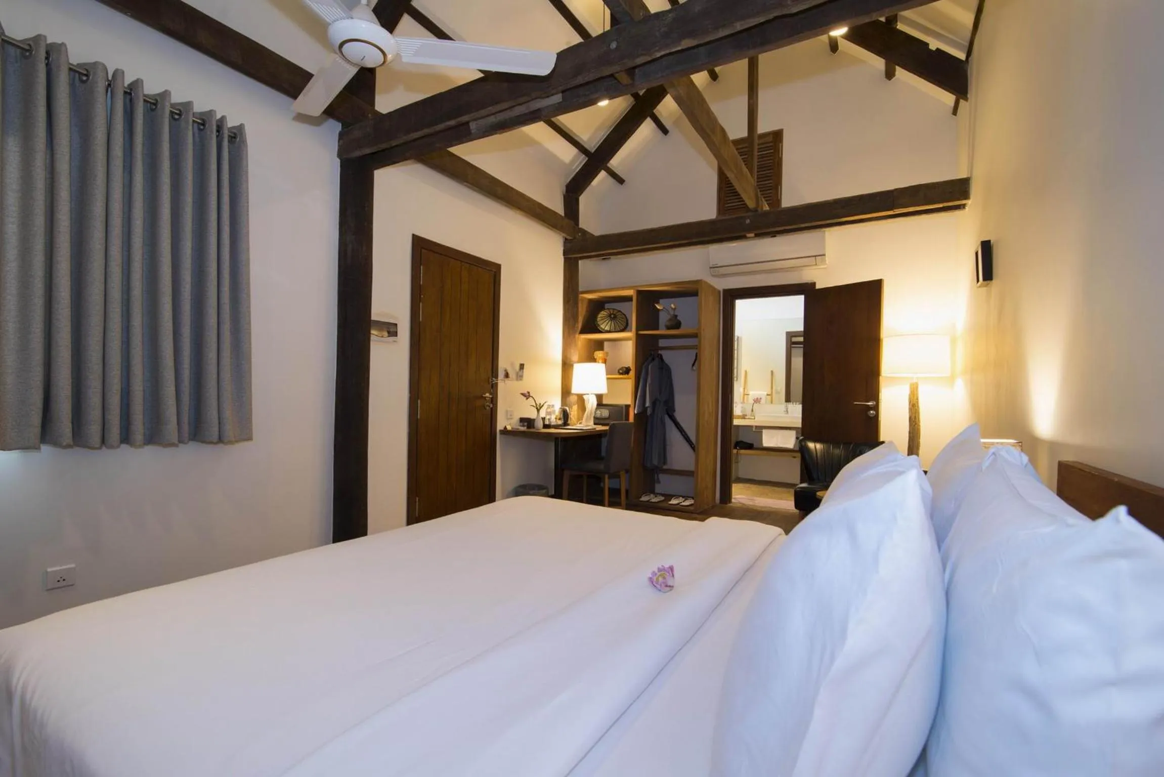 Photo of the whole room, Bed in Enkosa 4-Bedroom Wooden Luxury House