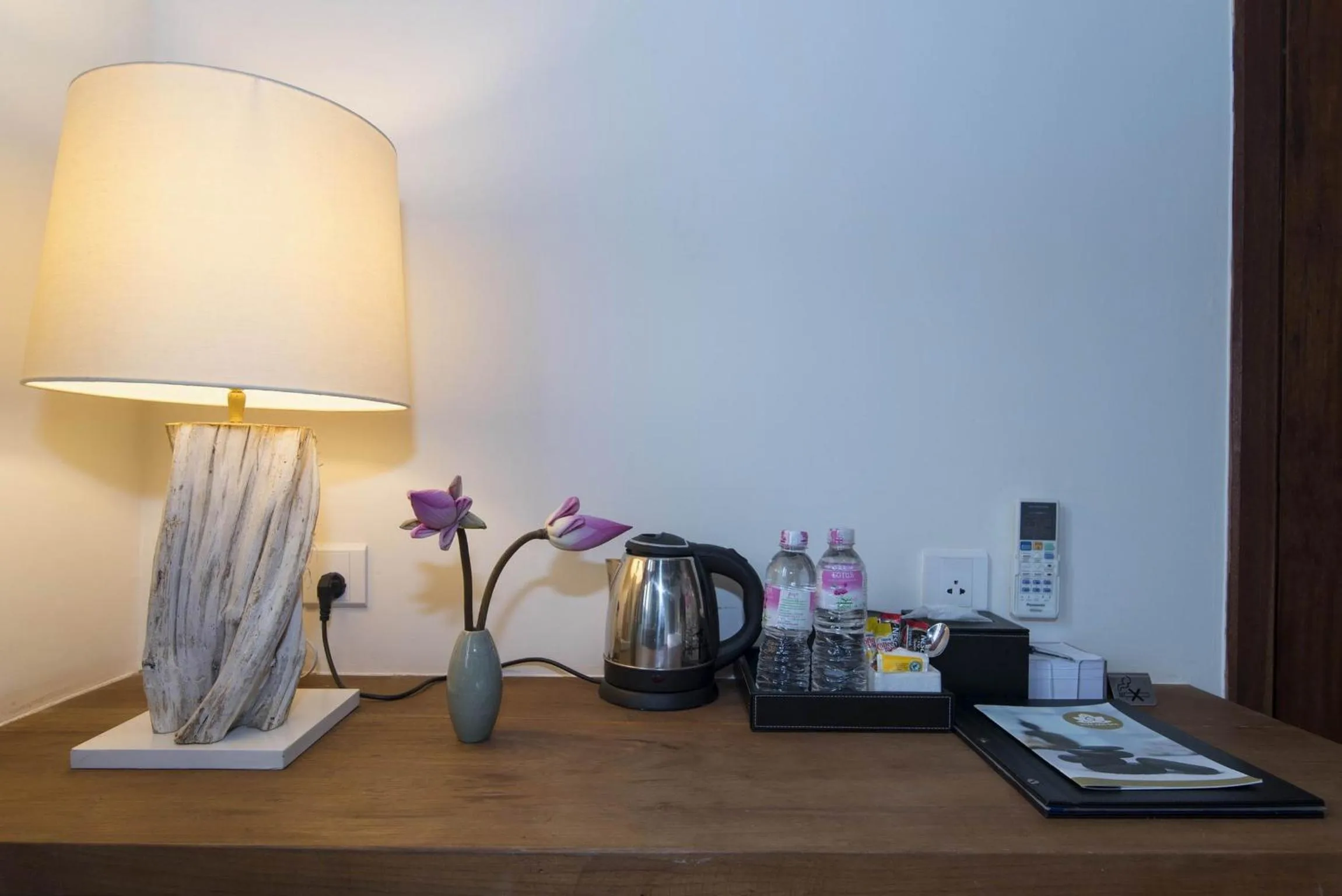 Coffee/tea facilities in Enkosa 4-Bedroom Wooden Luxury House