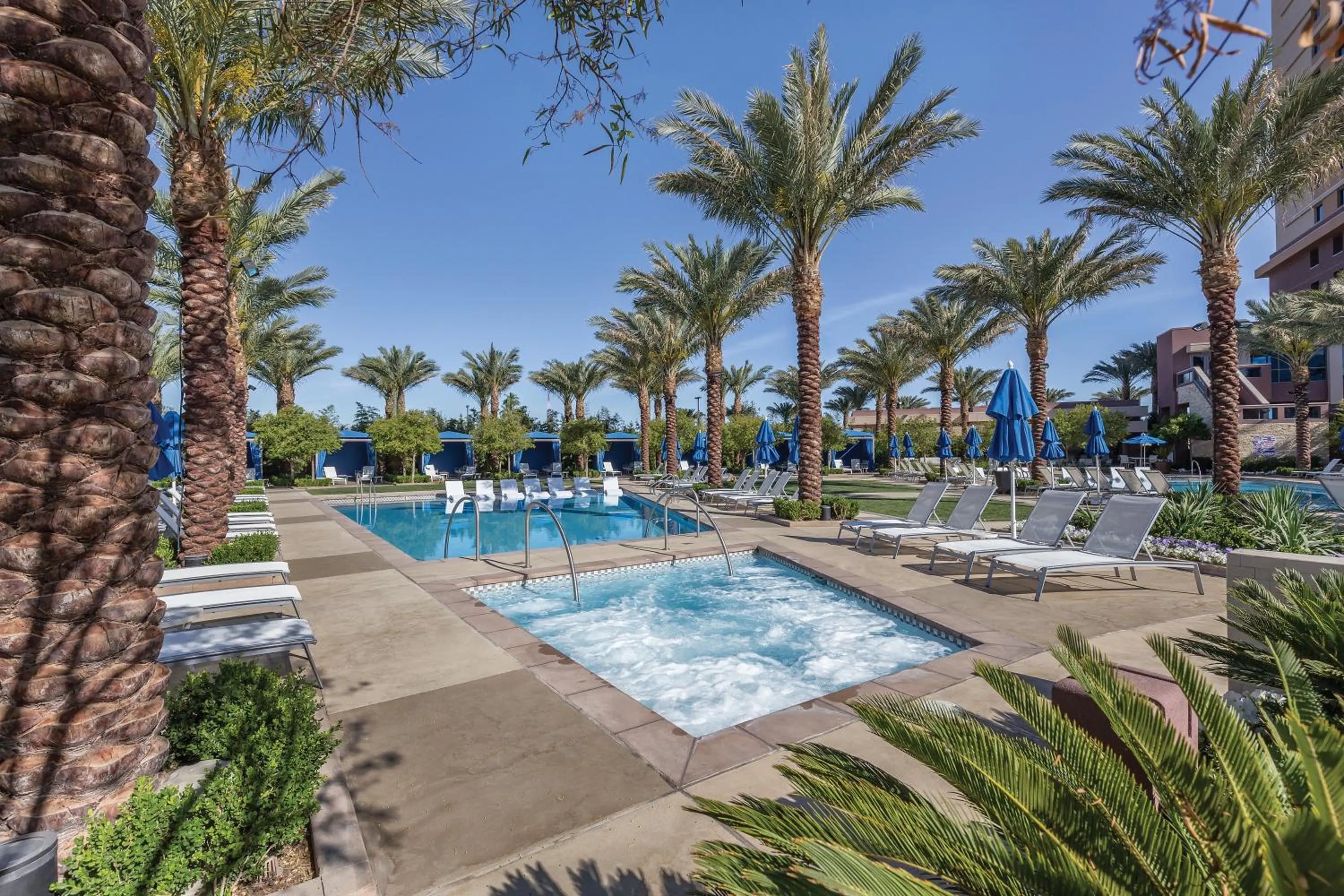 Swimming pool in Club Wyndham Desert Blue