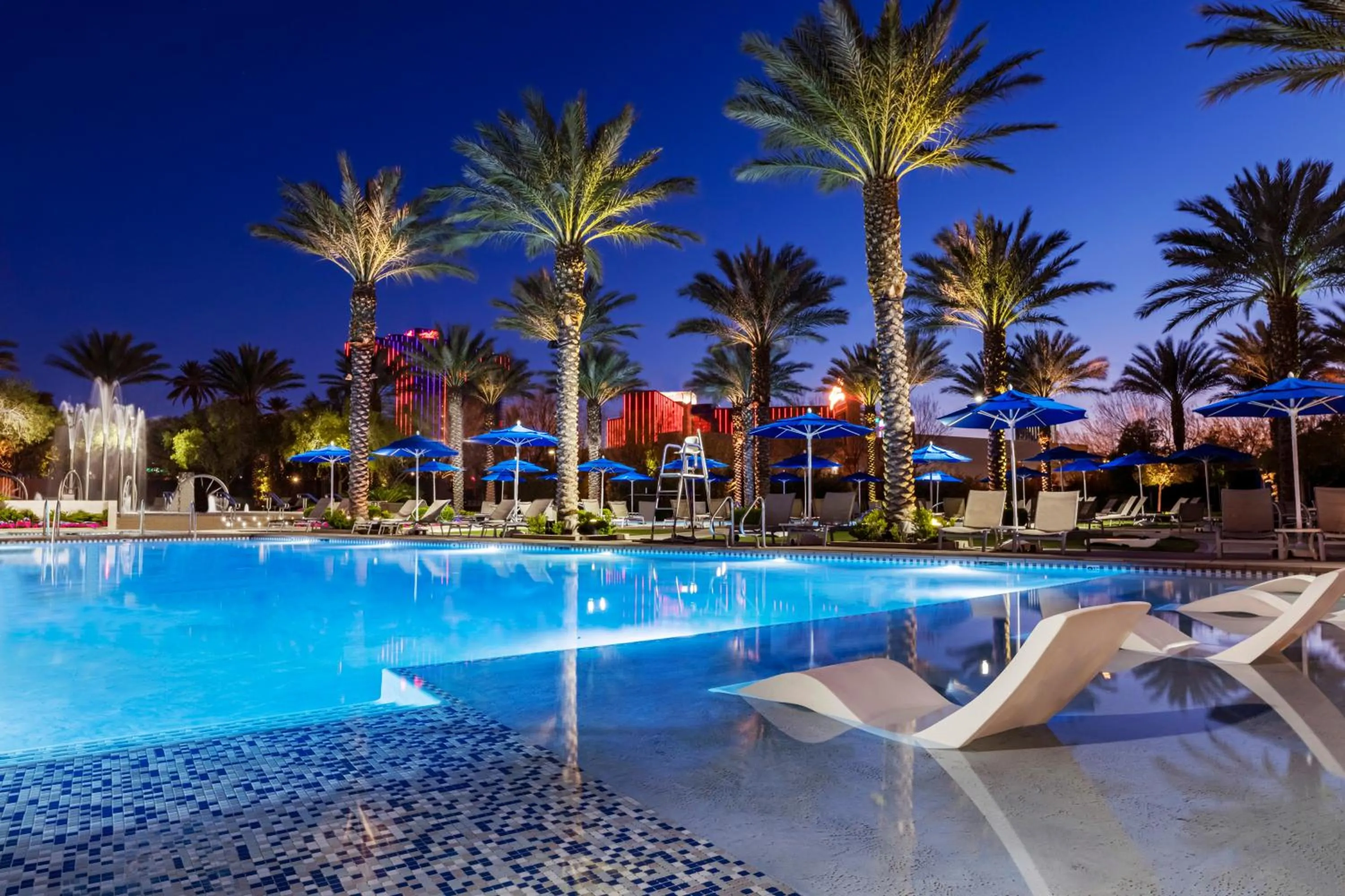 Swimming pool in Club Wyndham Desert Blue