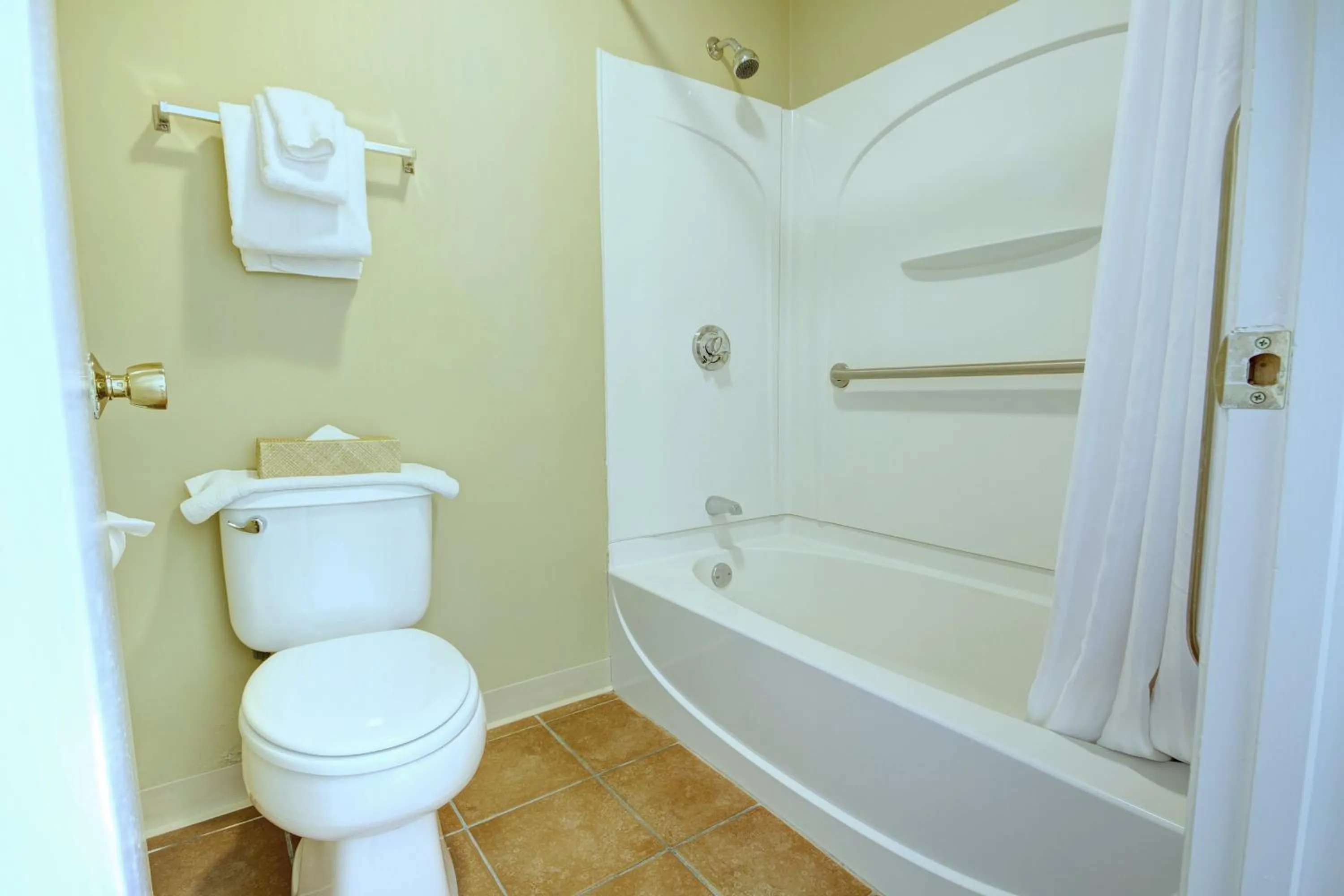 Bathroom in Club Wyndham Newport Overlook