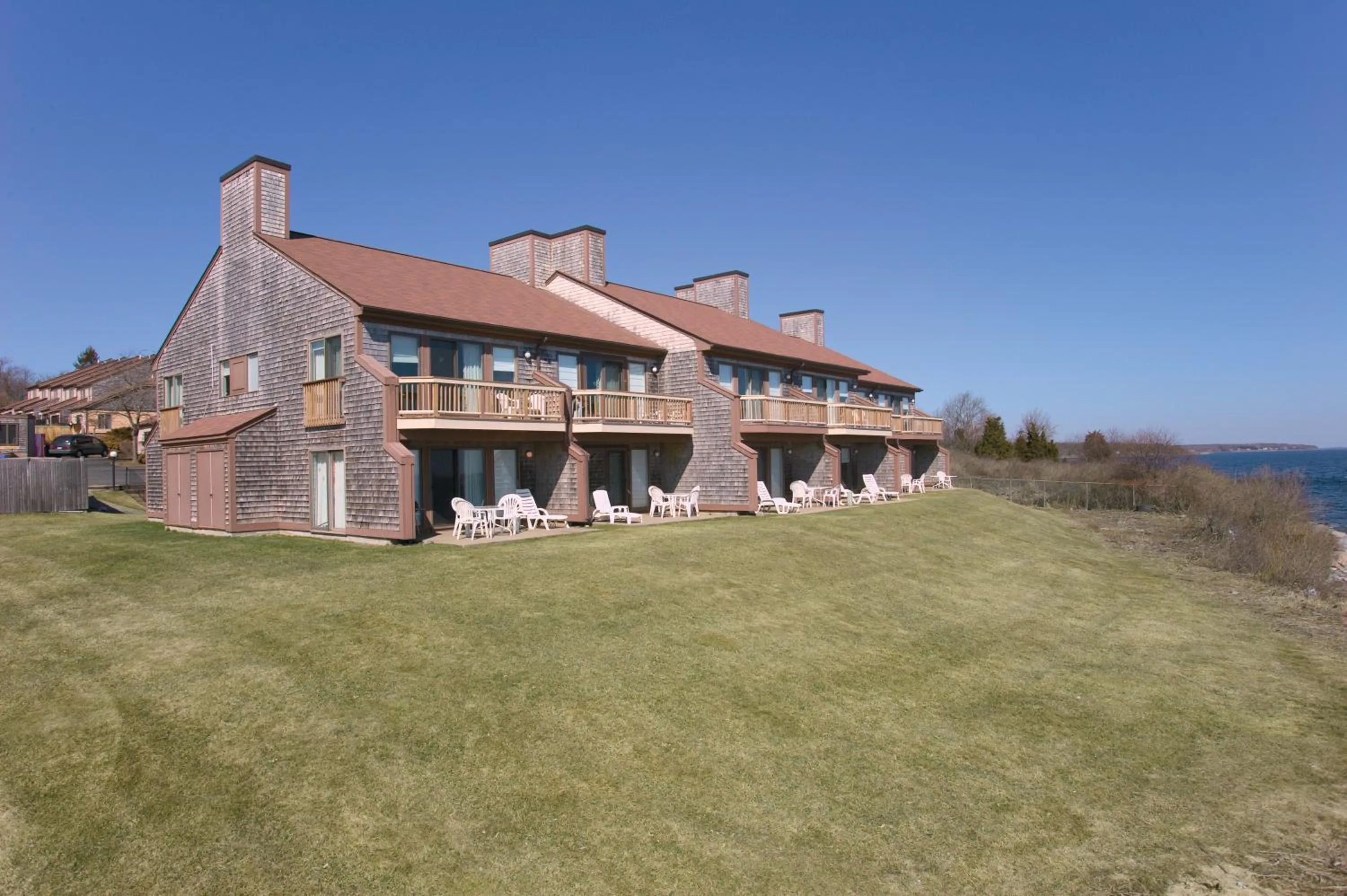 Property building in Club Wyndham Newport Overlook