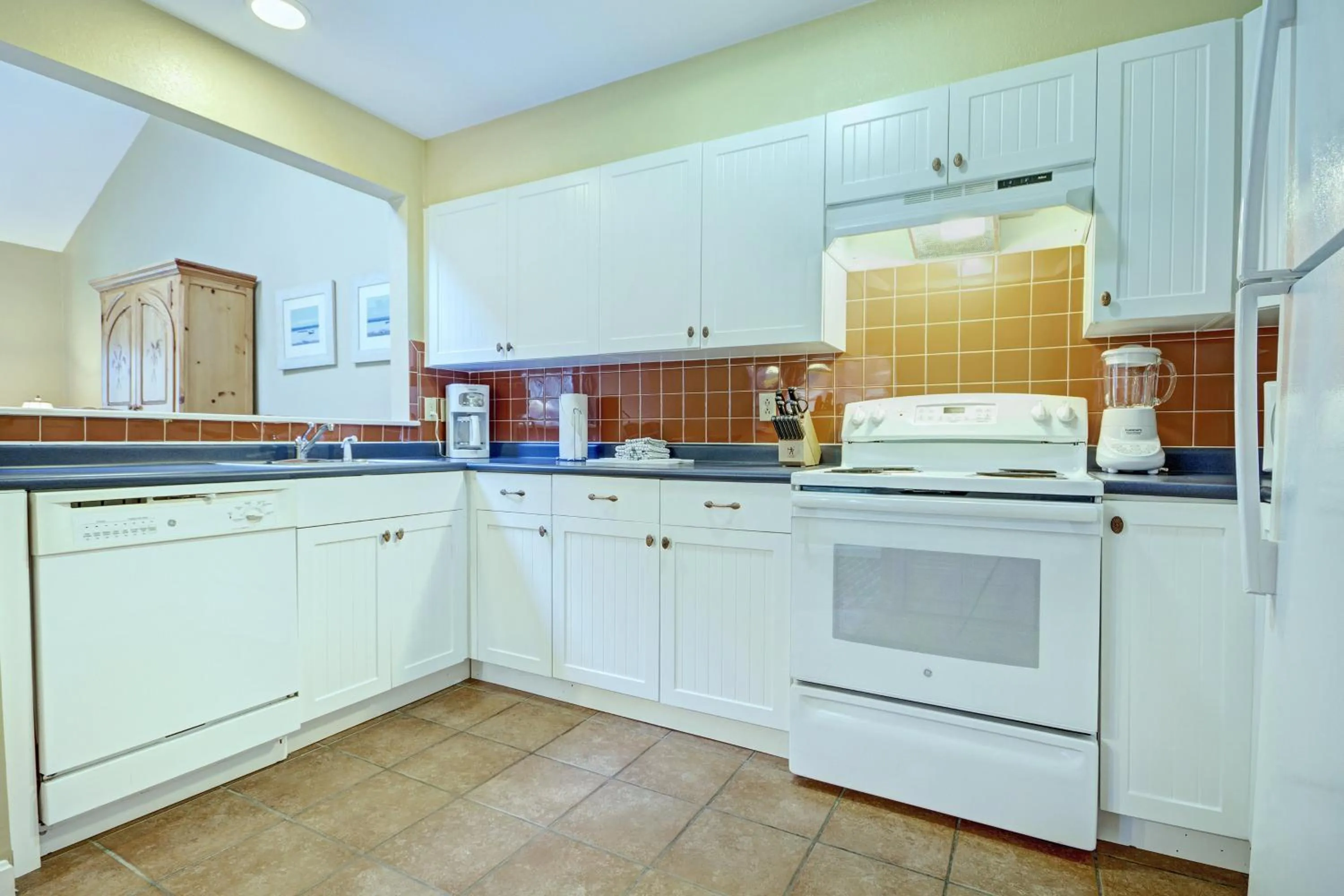 Bedroom in Club Wyndham Newport Overlook