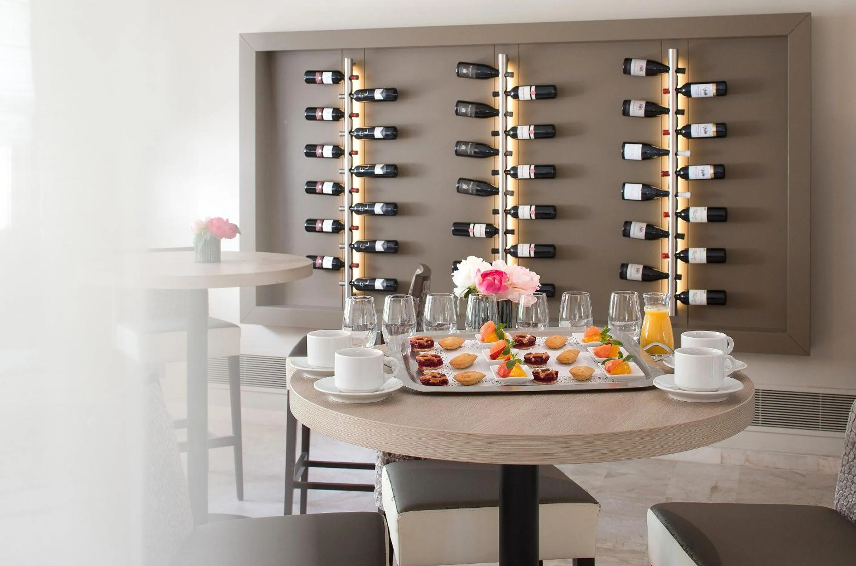 Food and drinks in The Originals Résidence, Les Strélitzias