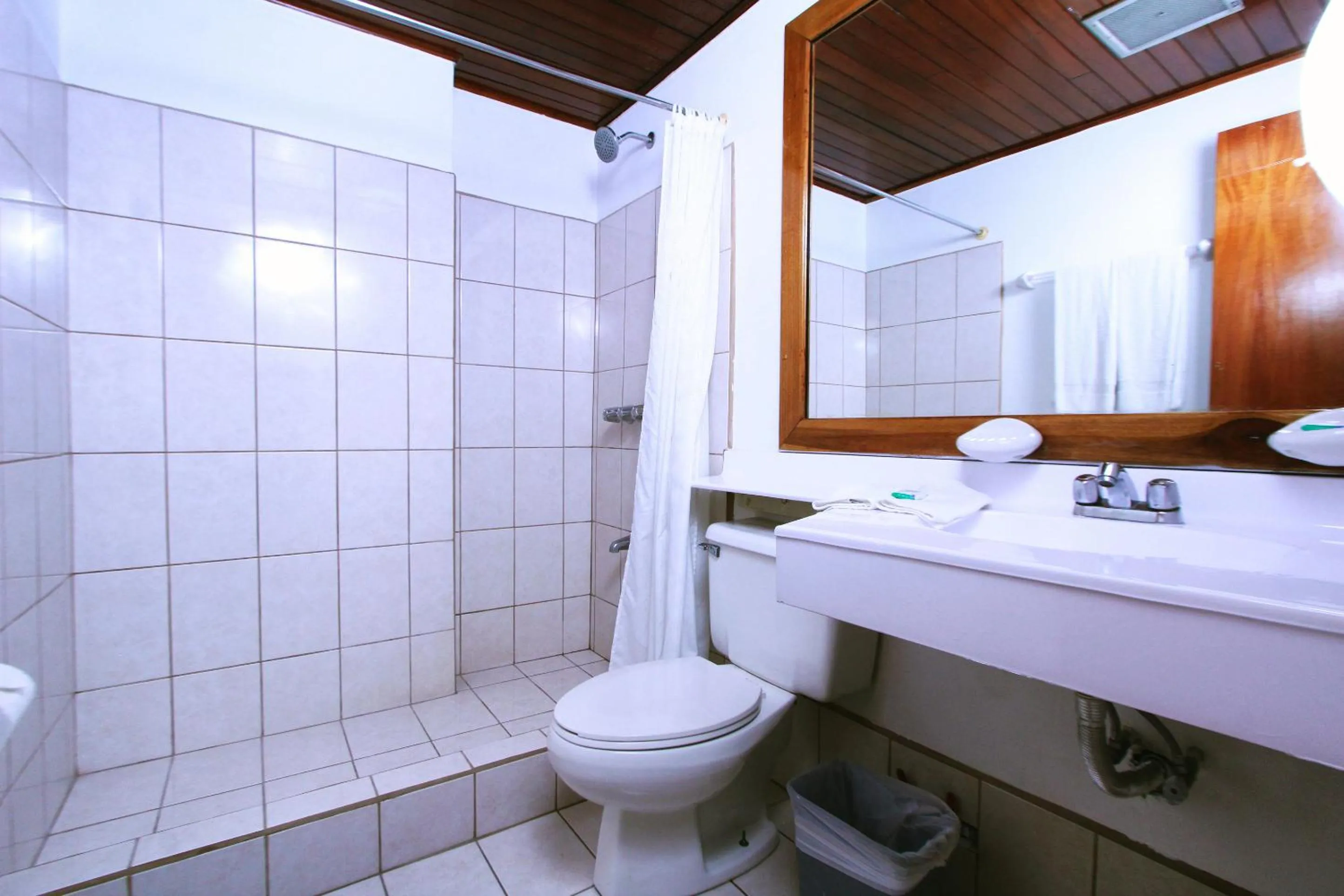 Bathroom in Hotel Ambassador