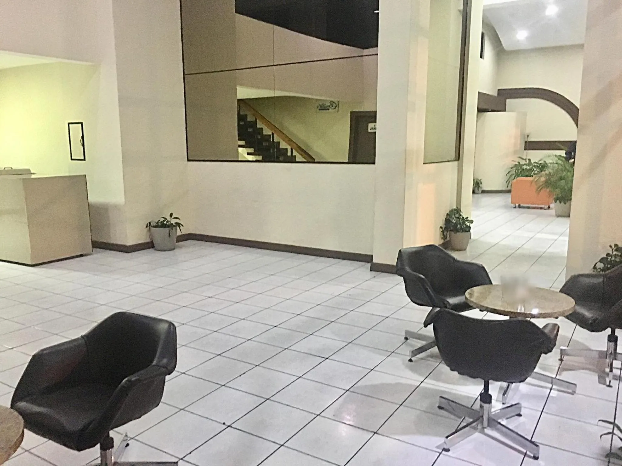 Seating area in Hotel Ambassador
