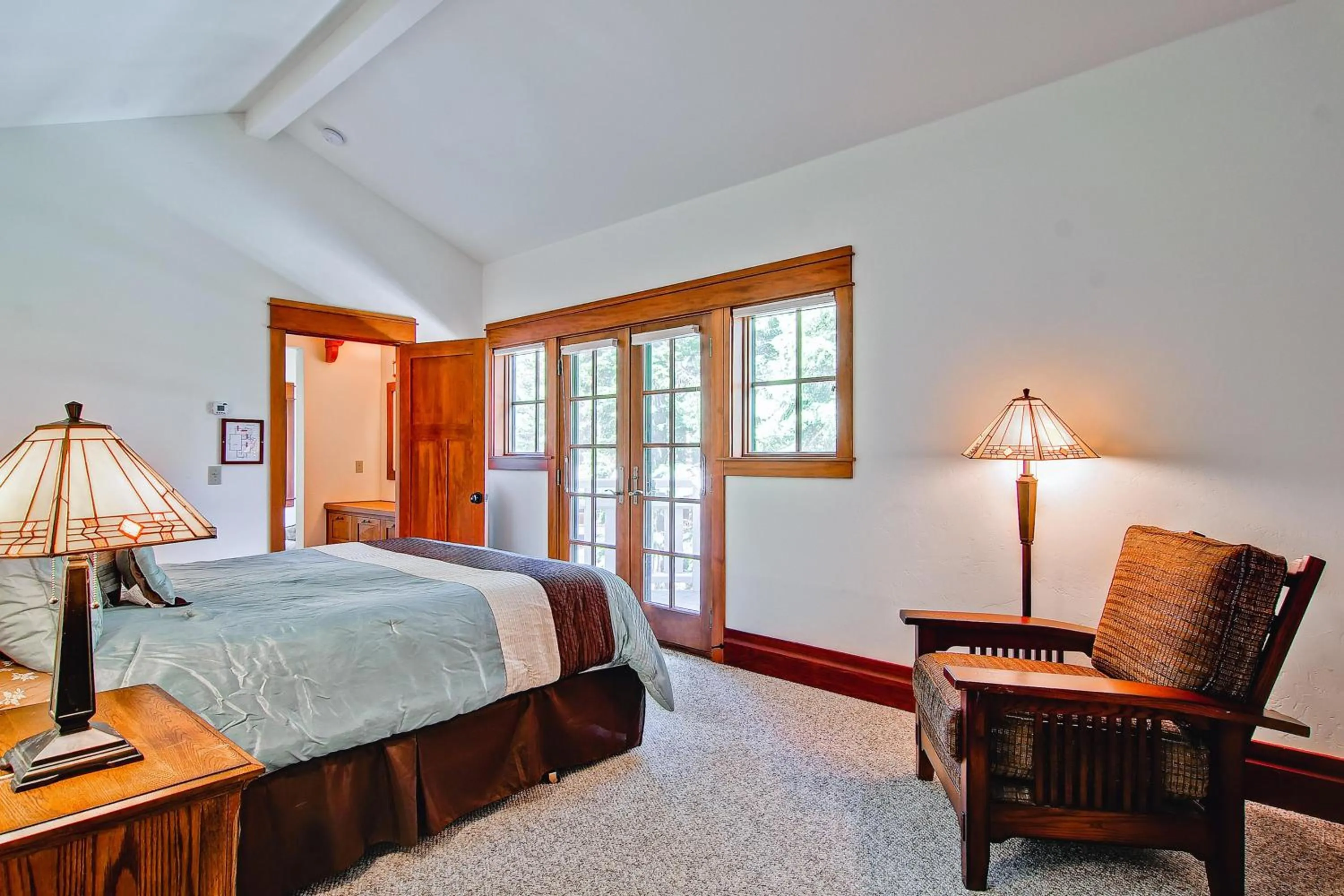 Bed in Ahwahnichi Lodge