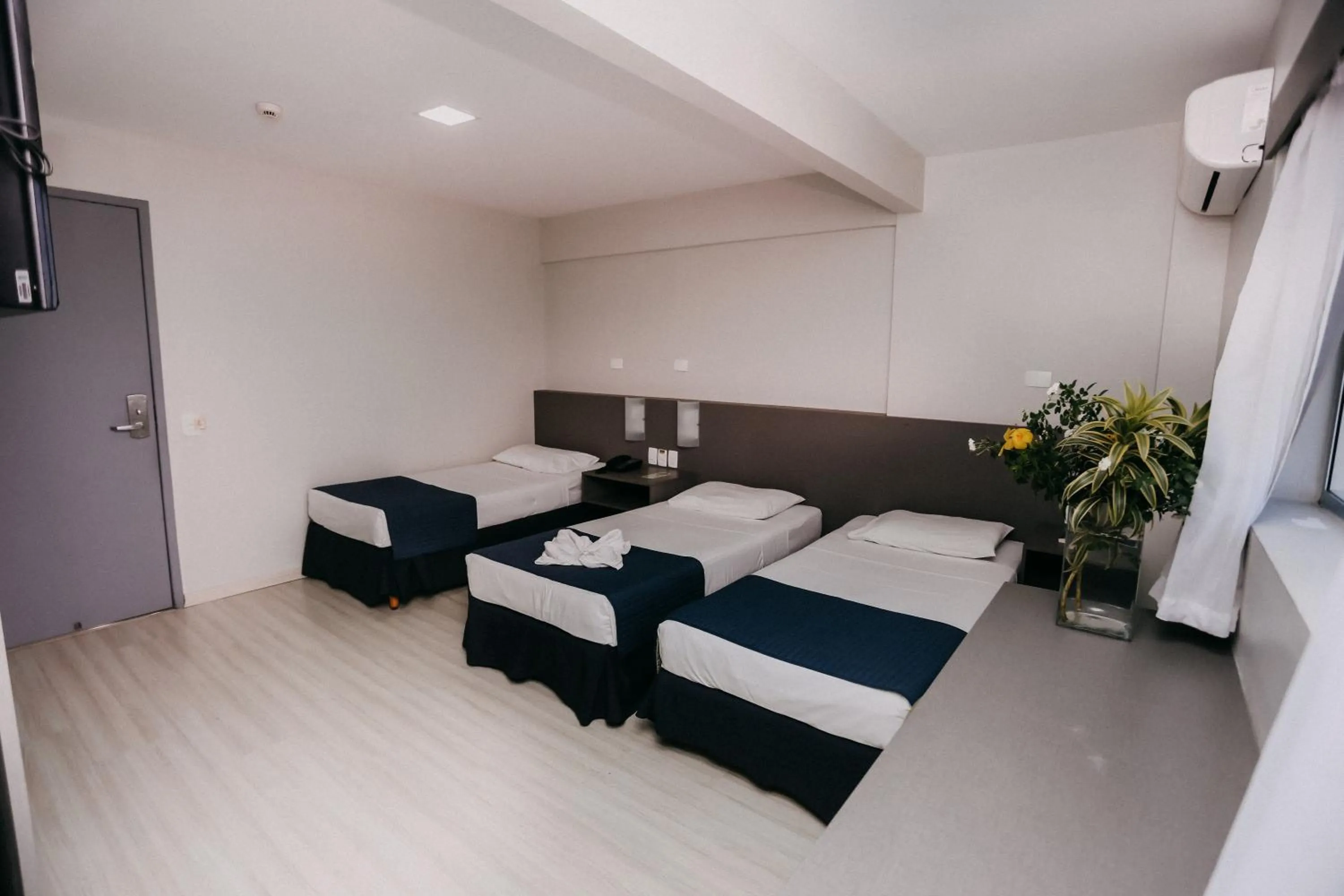 Standard Triple Room in Pajuçara Hotel Express