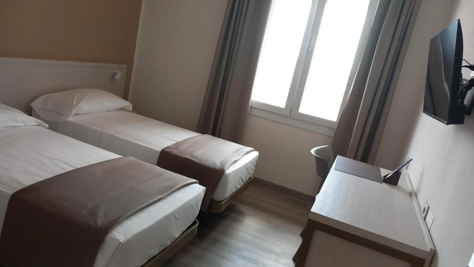 Bed in Hotel Donatello