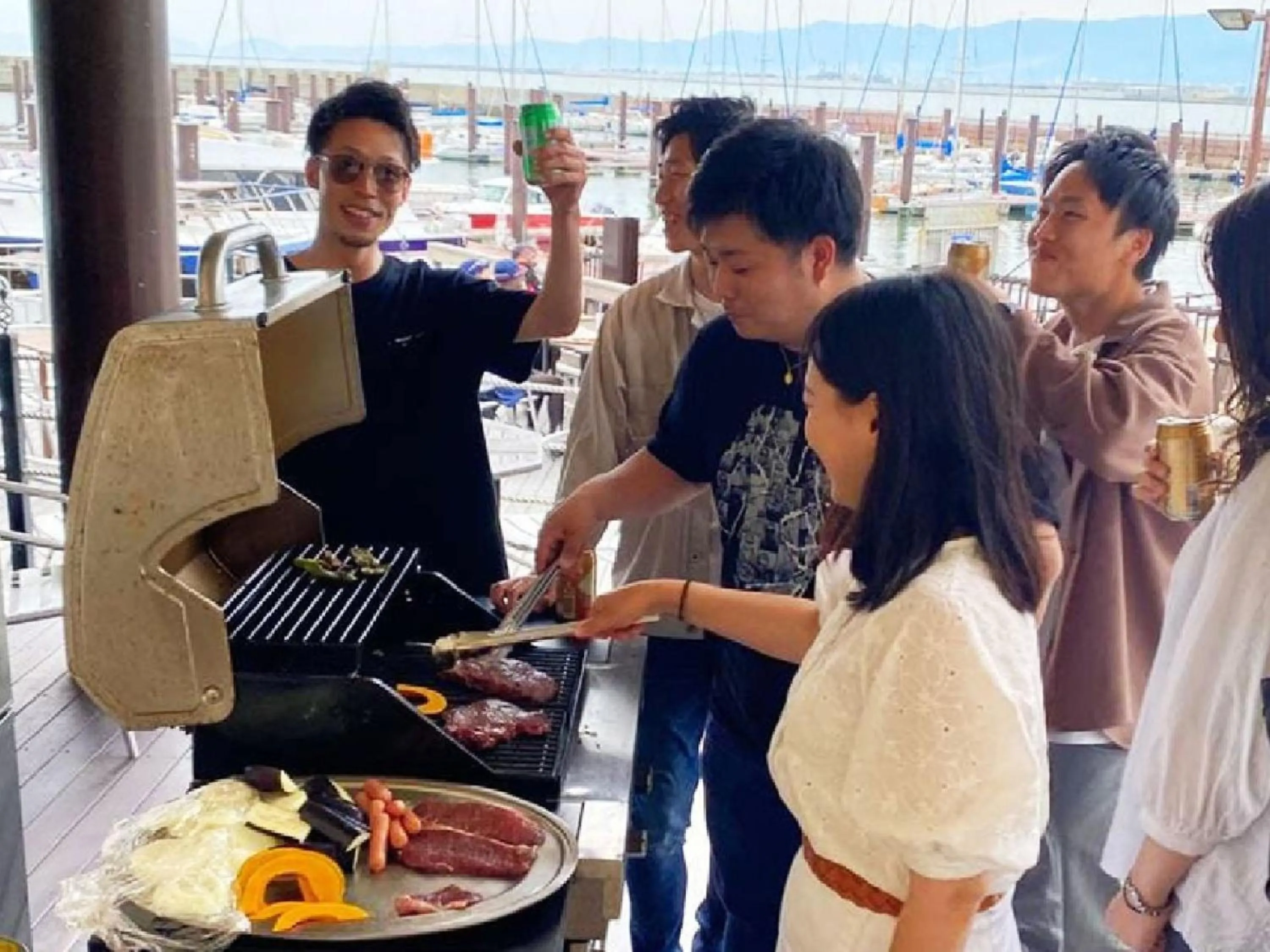 Restaurant/places to eat in Osaka Hokko Marina HULL