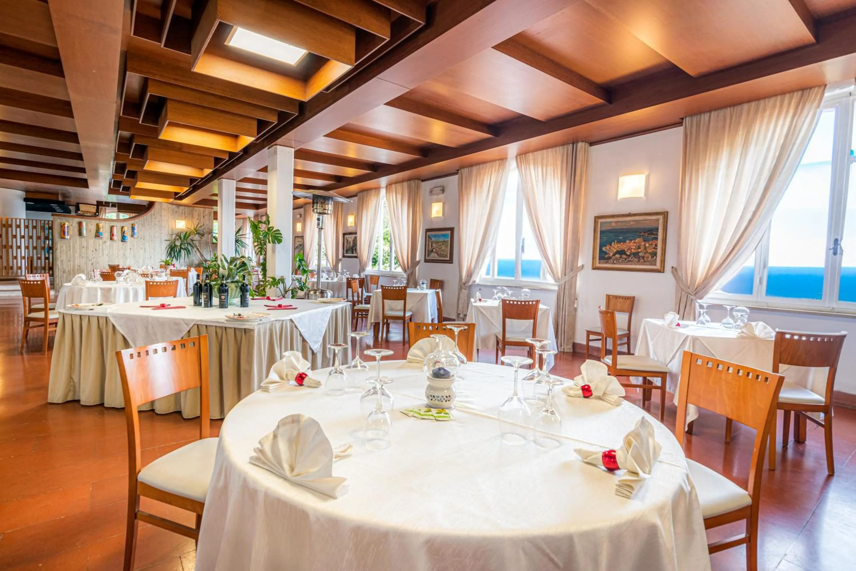 Restaurant/places to eat in Hotel Vittoria