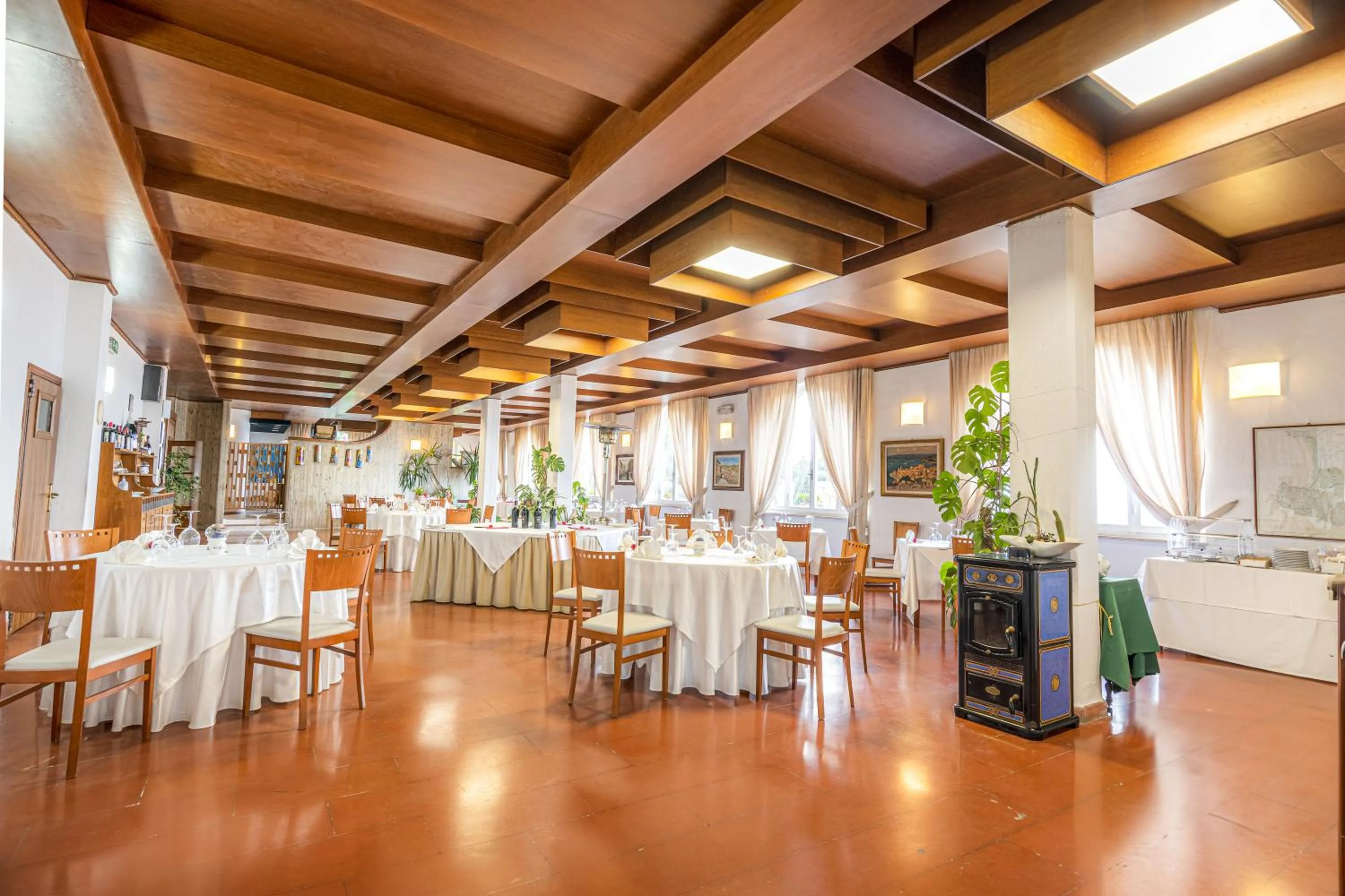 Restaurant/places to eat in Hotel Vittoria