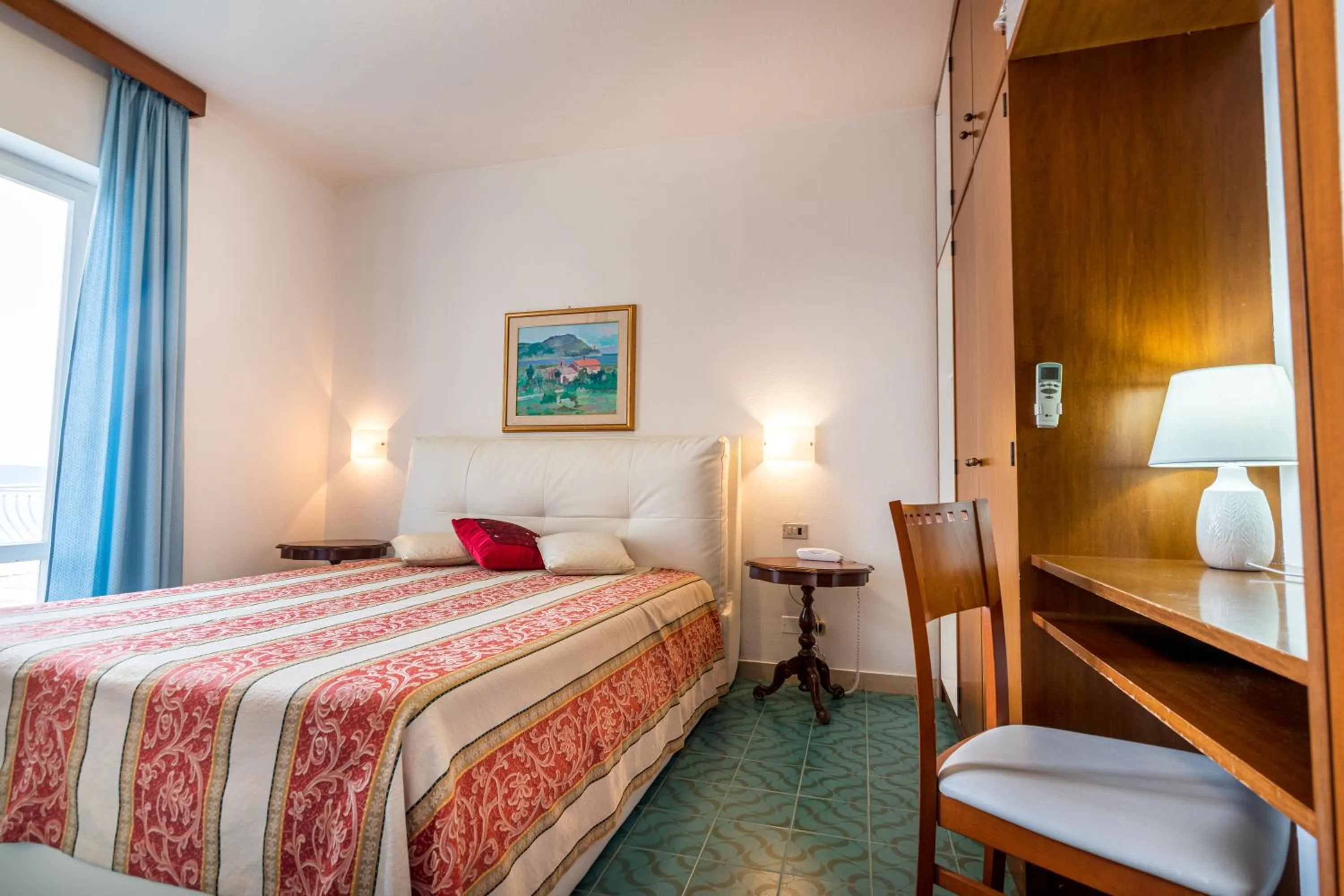 Bedroom, Bed in Hotel Vittoria