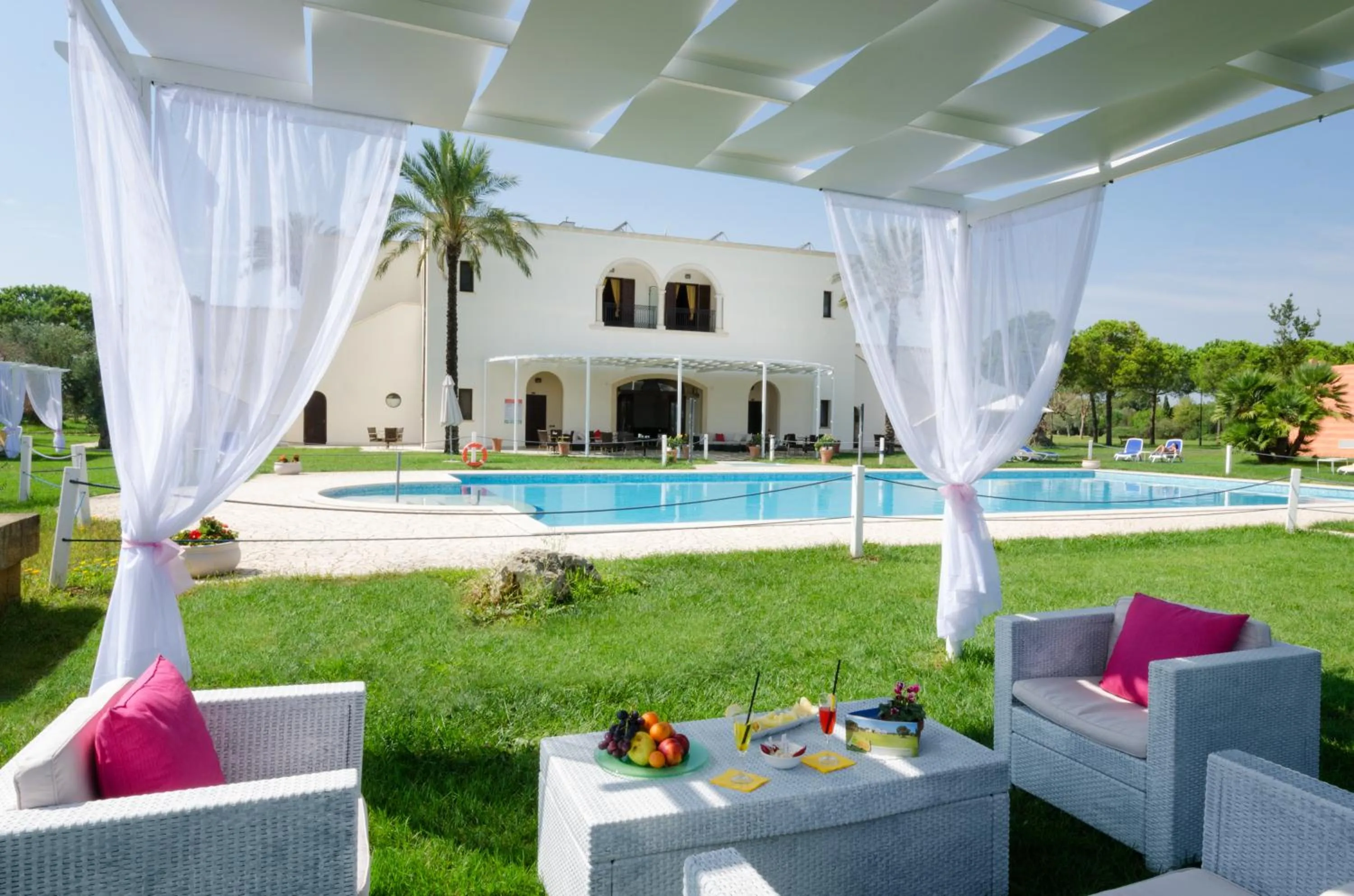 Lounge or bar in AmareGold Tenuta La Baronessa Resort