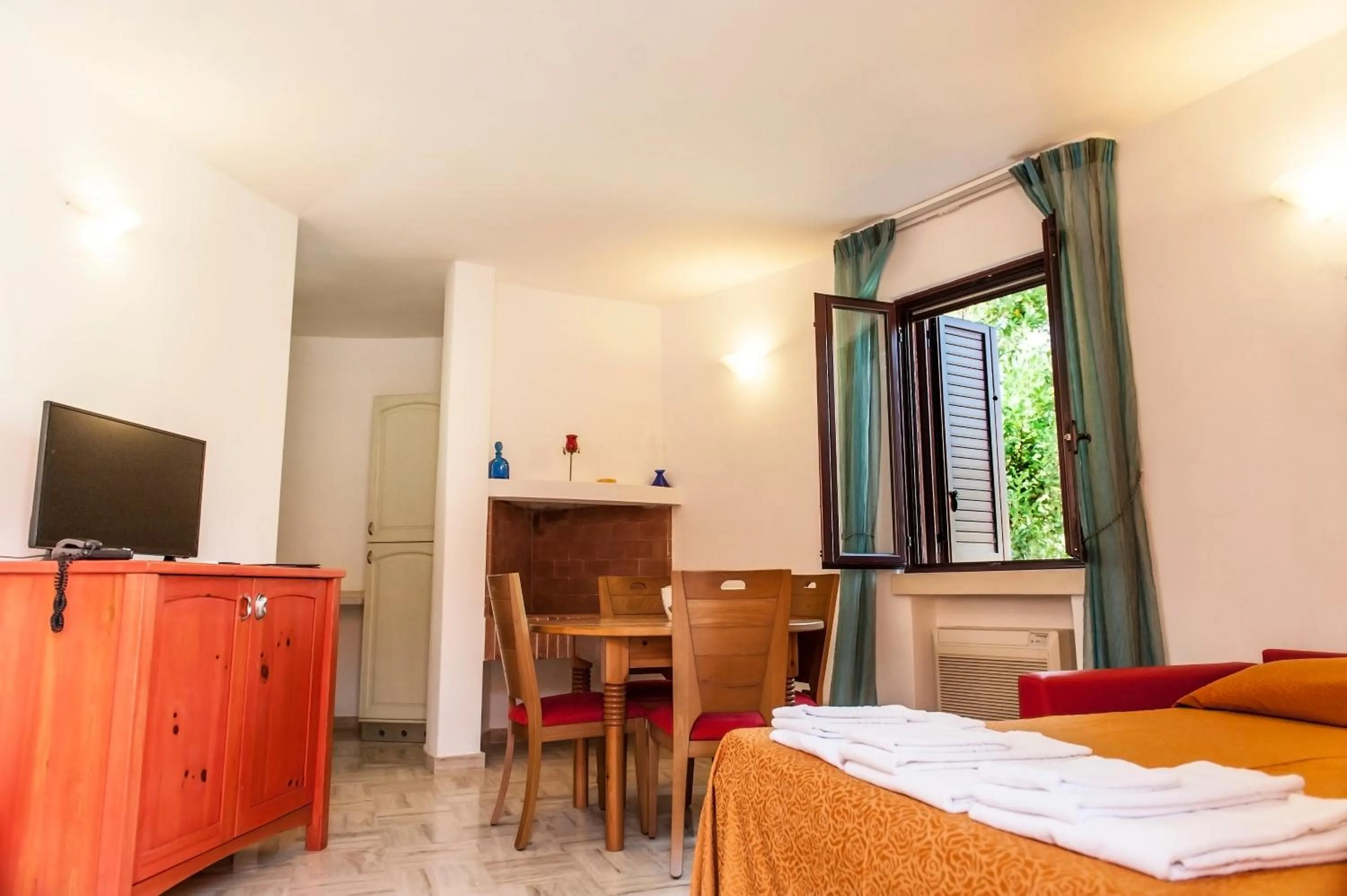 Photo of the whole room in AmareGold Tenuta La Baronessa Resort