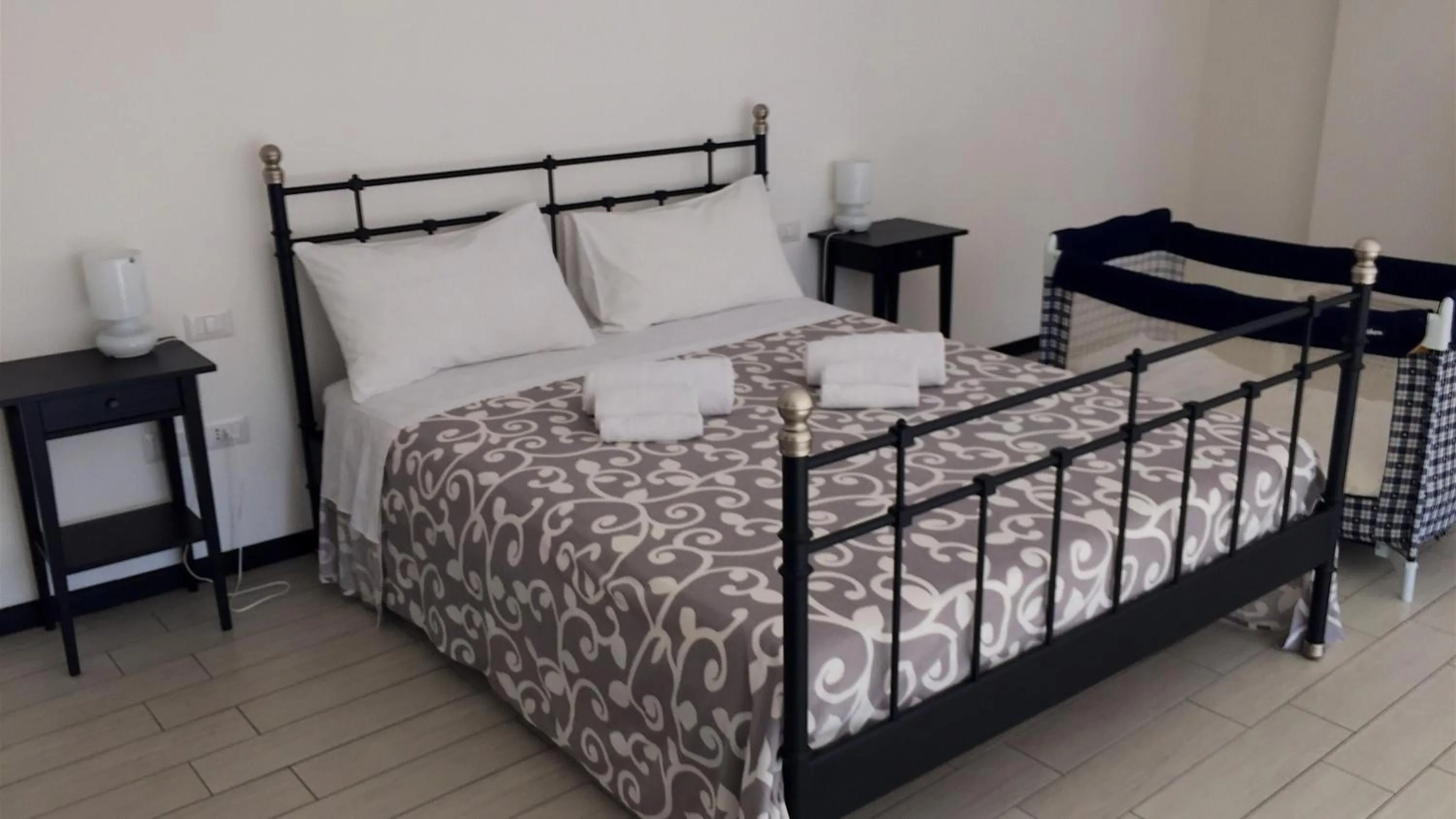 Bedroom, Bed in SweetHomeToledo