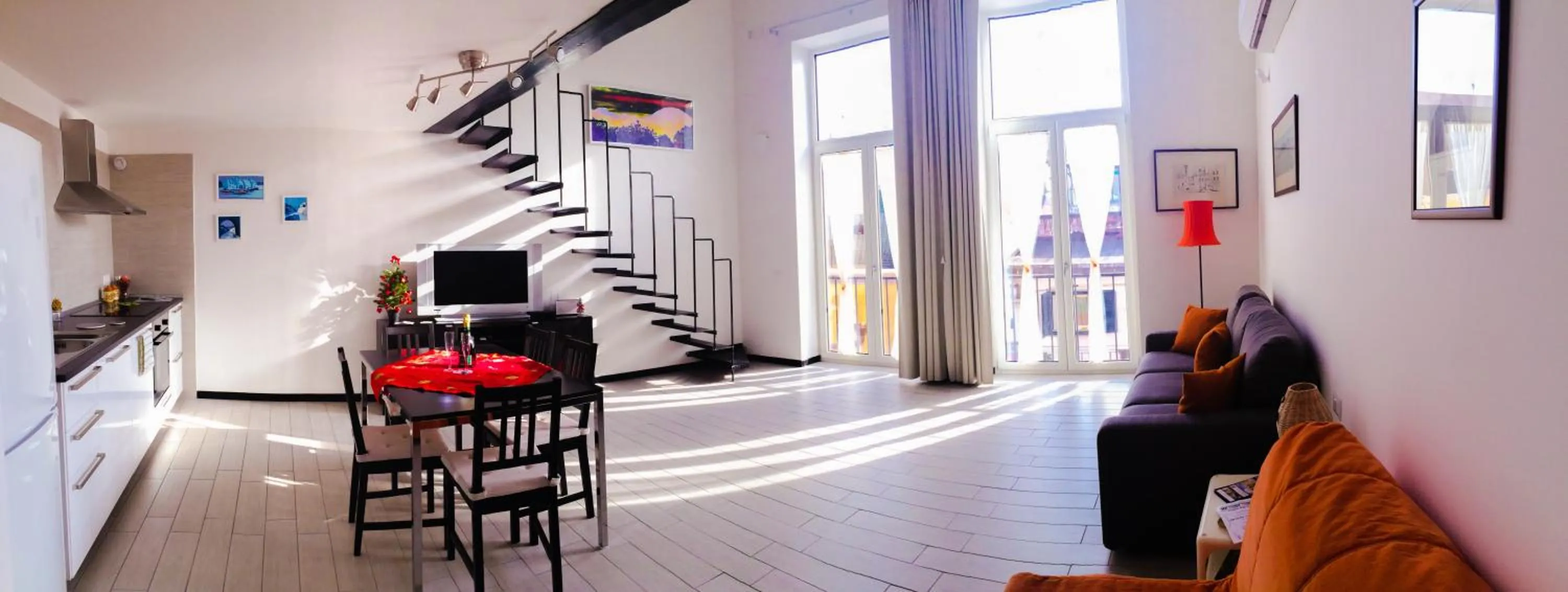 Photo of the whole room in SweetHomeToledo