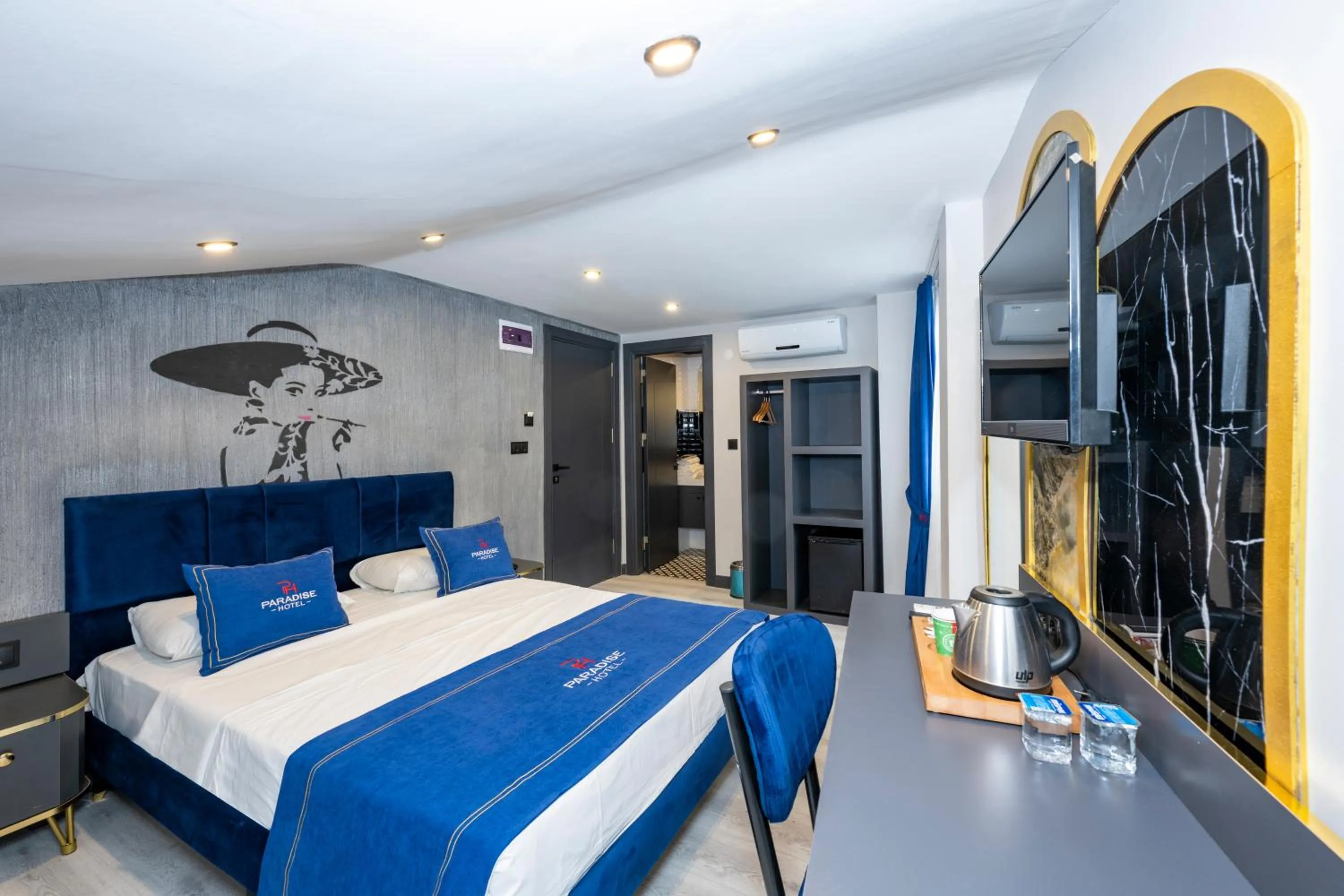 Photo of the whole room, Bed in İstanbul Paradise Hotel