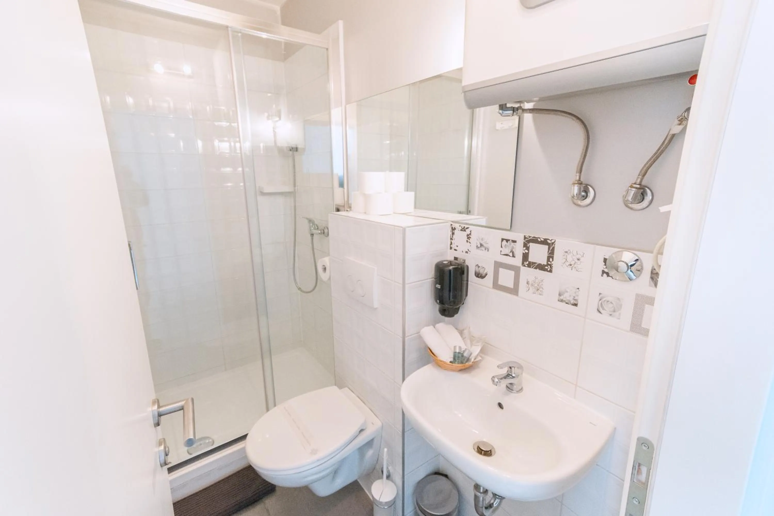 Bathroom in The Dots Hostel