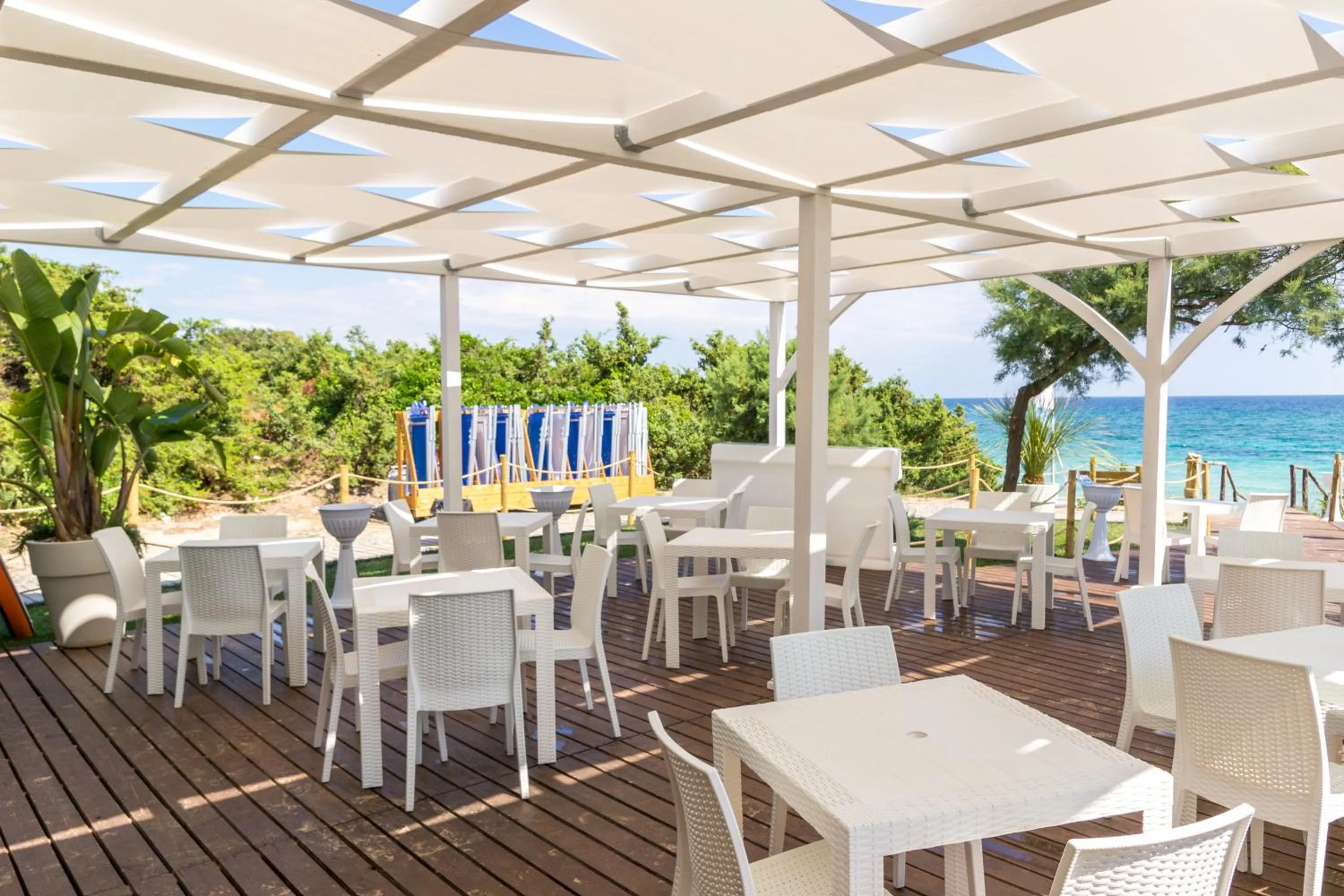 Patio in Aquarium Residence