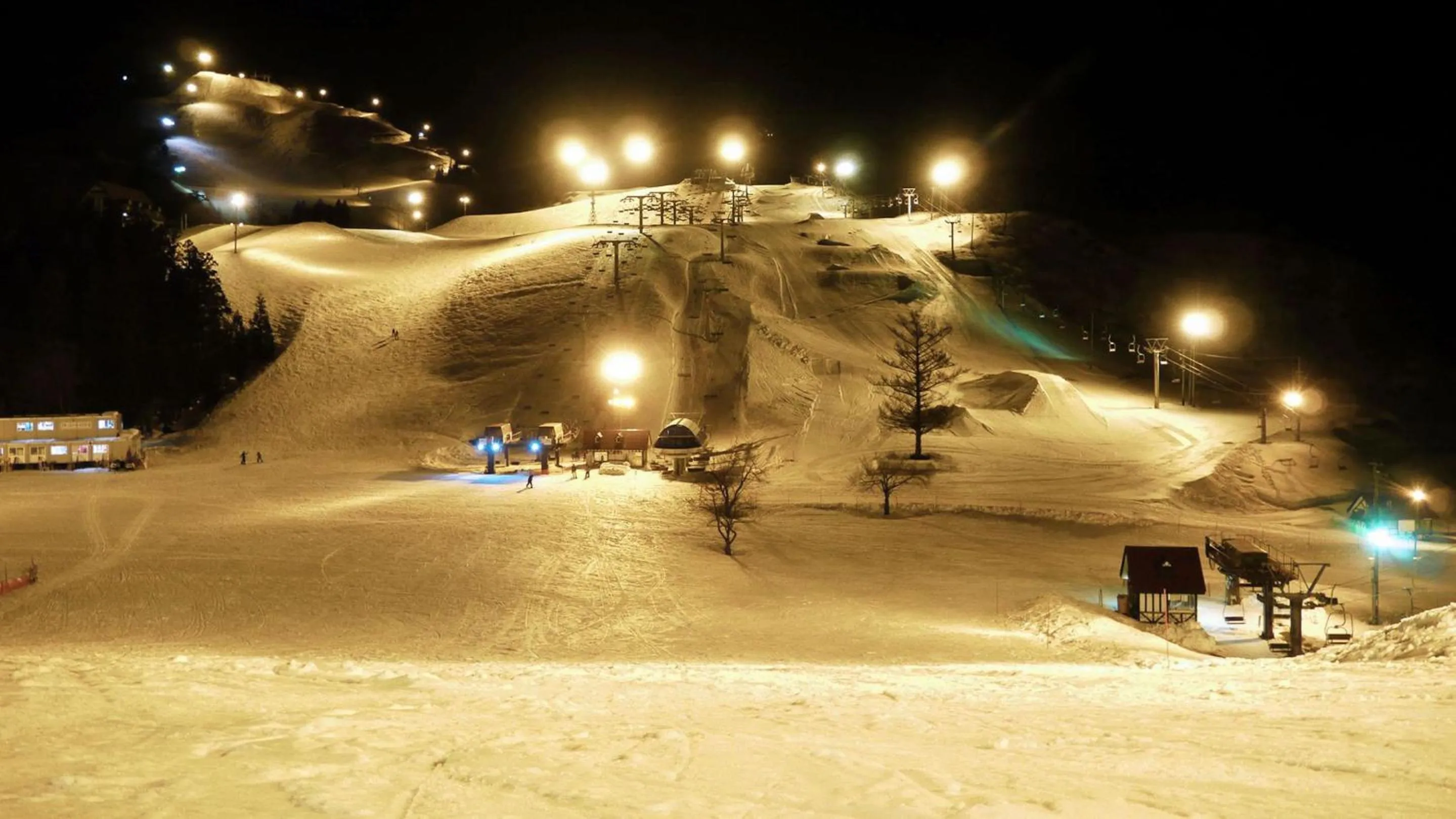 Skiing in Hotel Green Plaza Joetsu