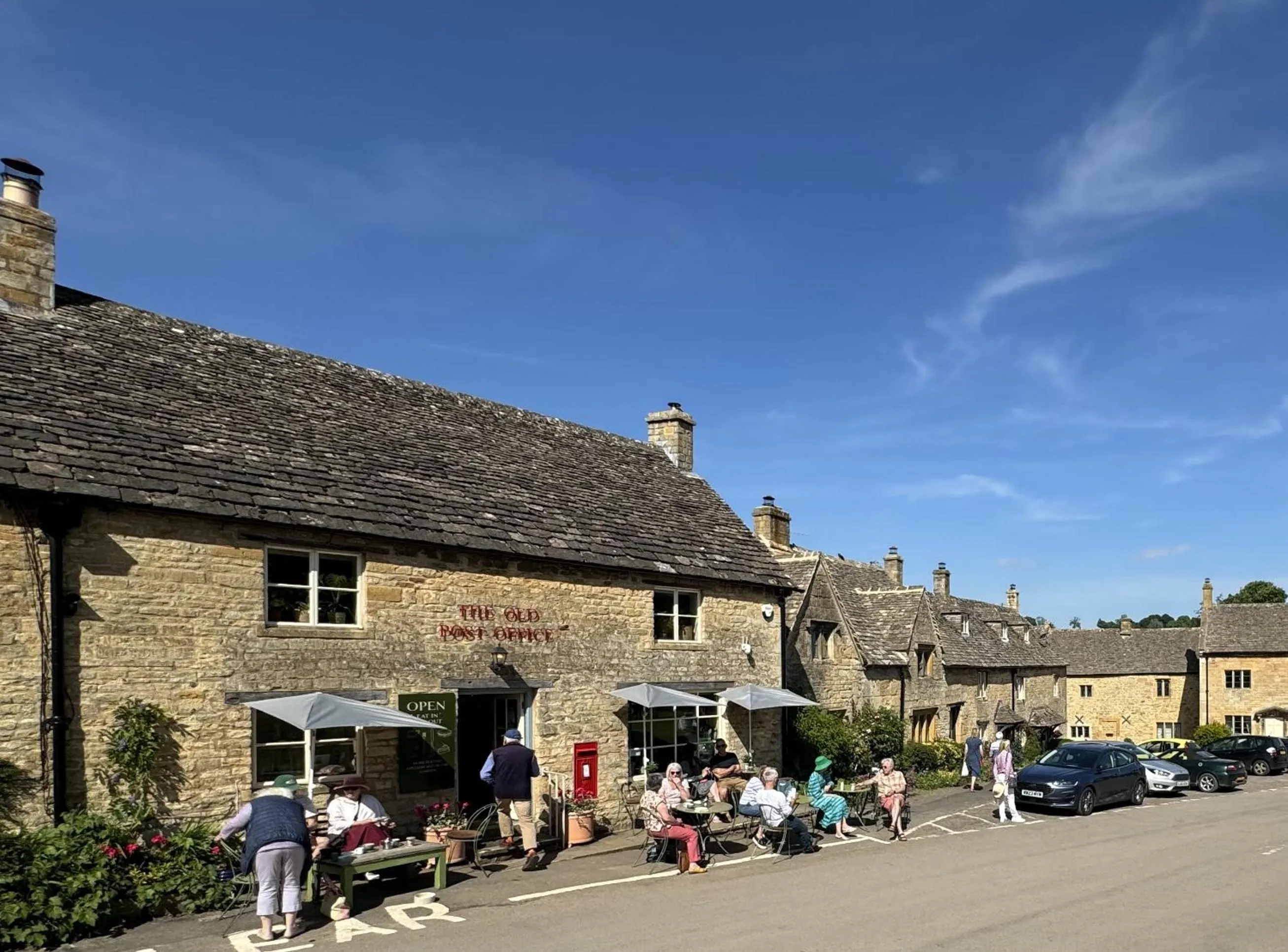 Neighbourhood in Guiting Guest House