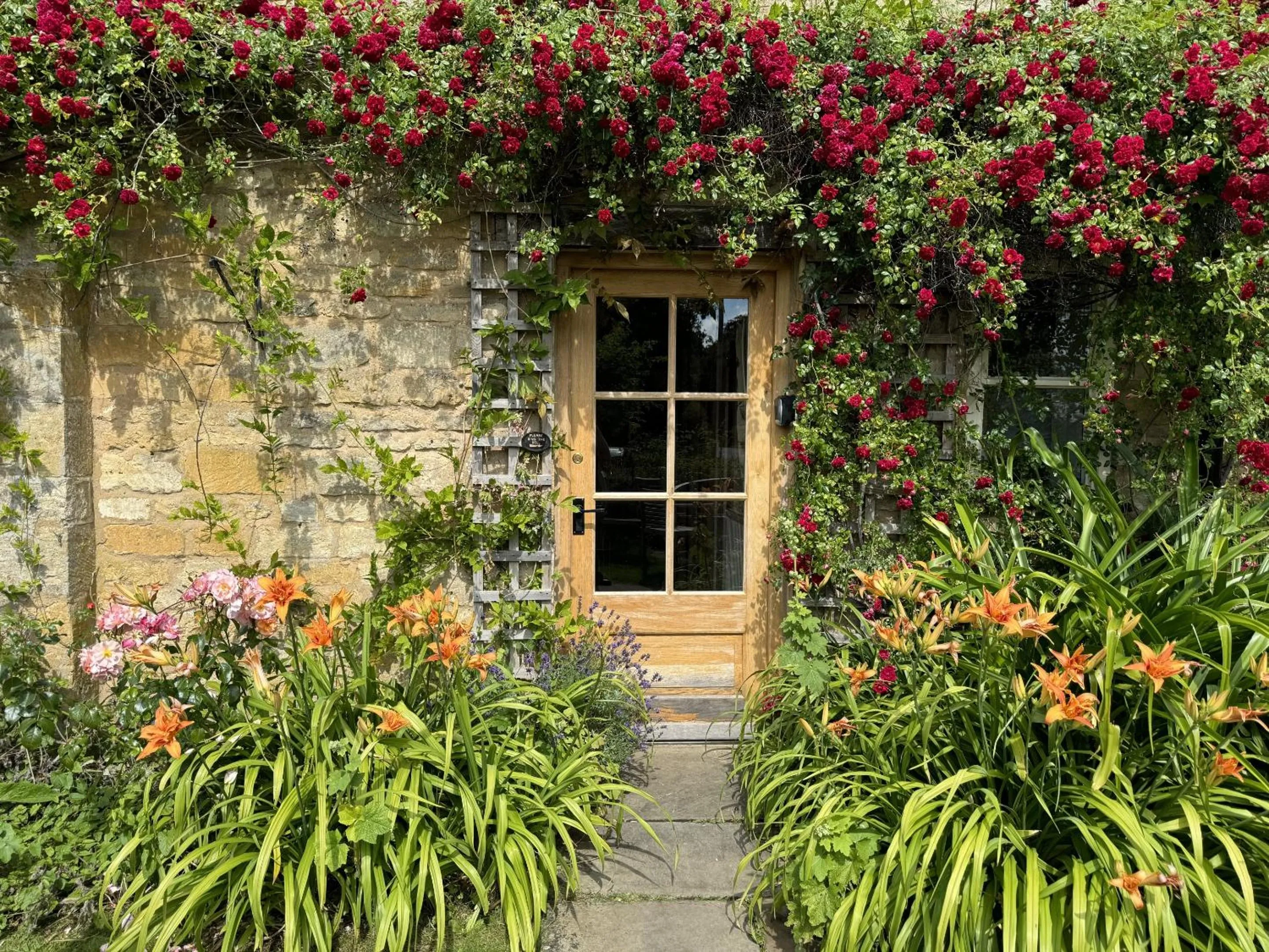 Property building in Guiting Guest House