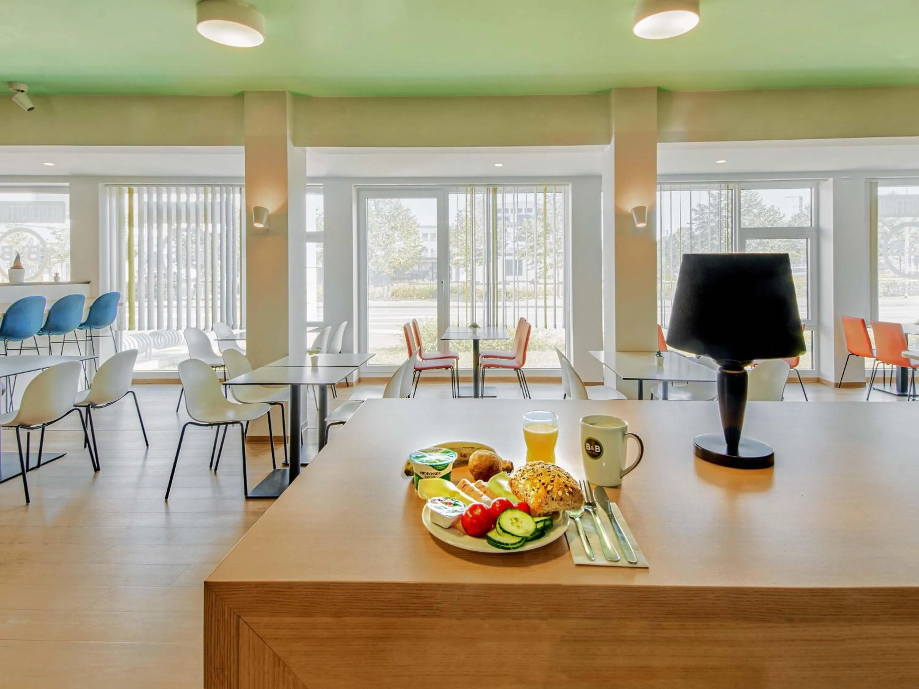 Restaurant/places to eat in B&B Hotel Aschaffenburg